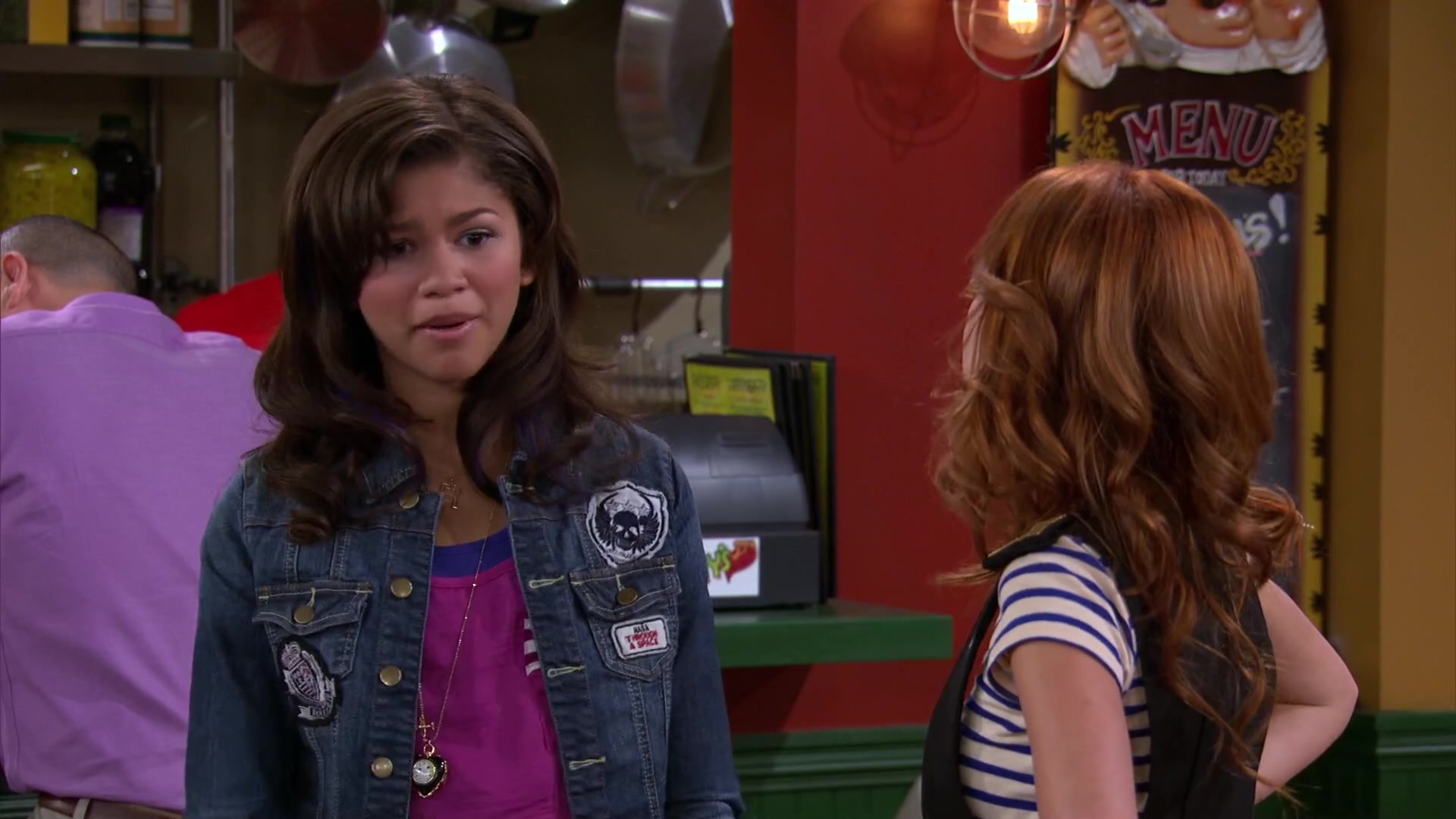 Shake_It_Up_S02E04_Beam_It_Up_1080p_BTD_001941.jpg