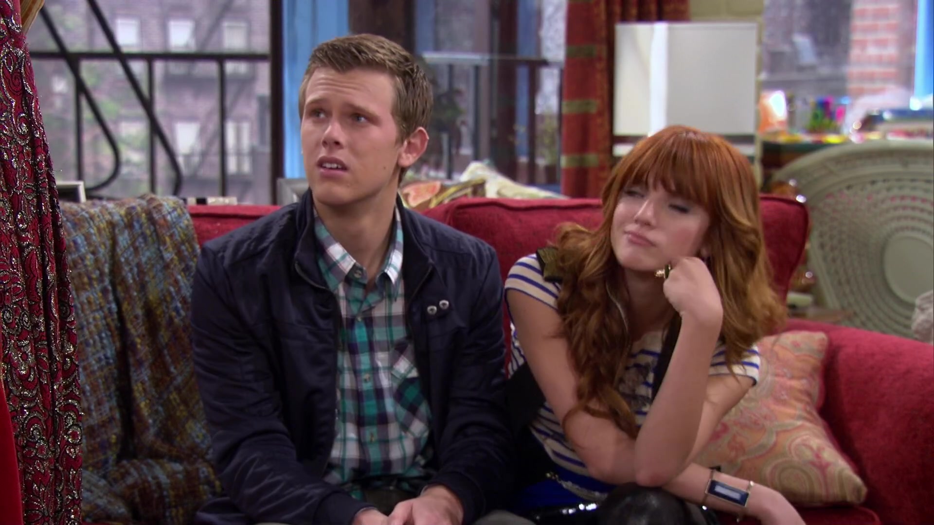 Shake_It_Up_S02E04_Beam_It_Up_1080p_BTD_002413.jpg Shake_It_Up_S02E04_Beam_It_Up_1080p_BTD_002413.jpg