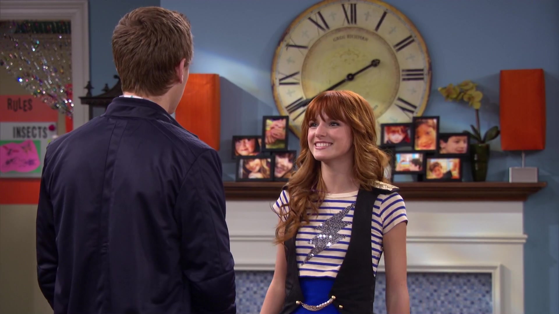 Shake_It_Up_S02E04_Beam_It_Up_1080p_BTD_002895.jpg