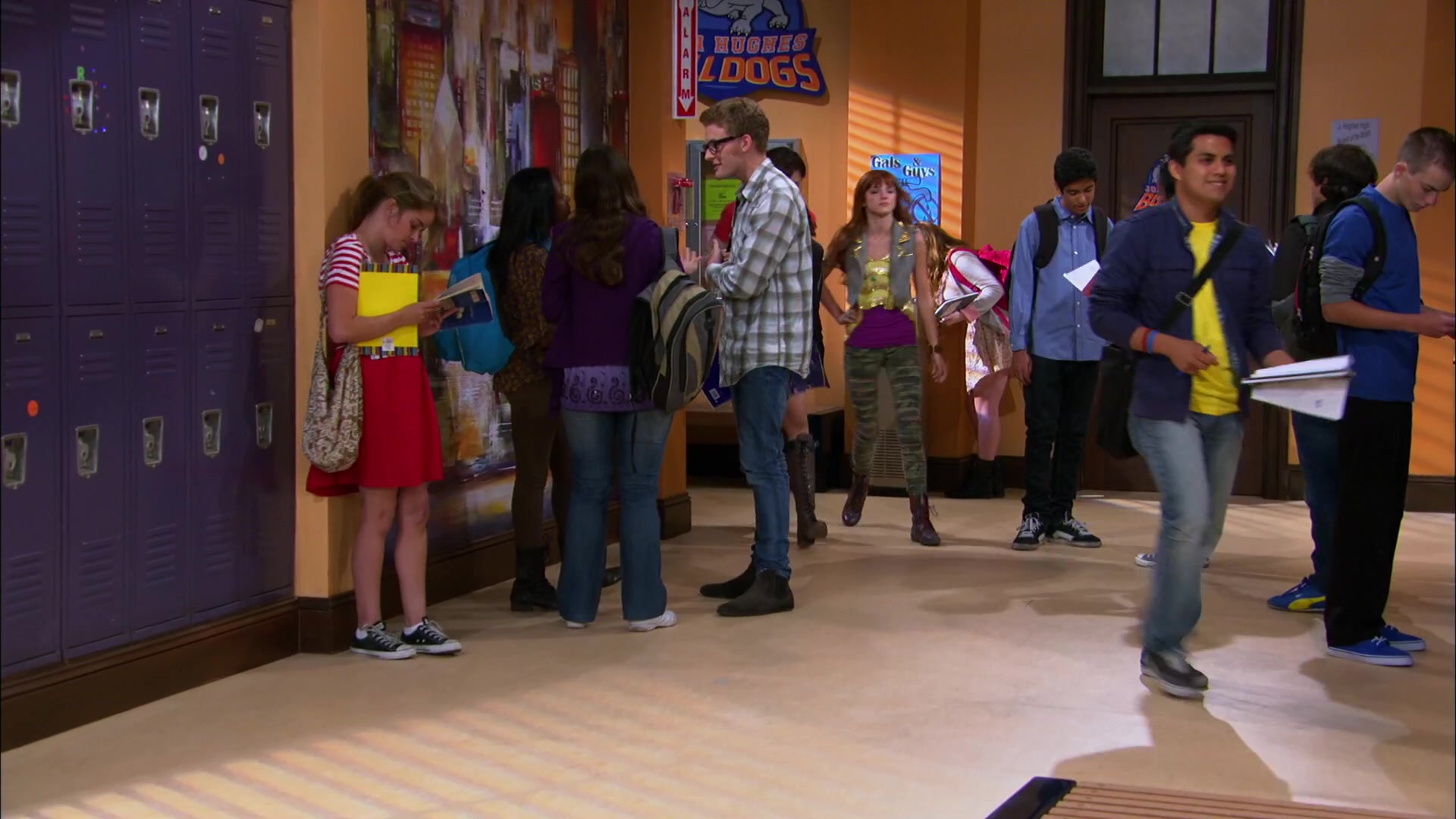 Shake_It_Up_S02E05_Doctor_It_Up_1080p_BTD_000020.jpg Shake_It_Up_S02E05_Doctor_It_Up_1080p_BTD_000020.jpg