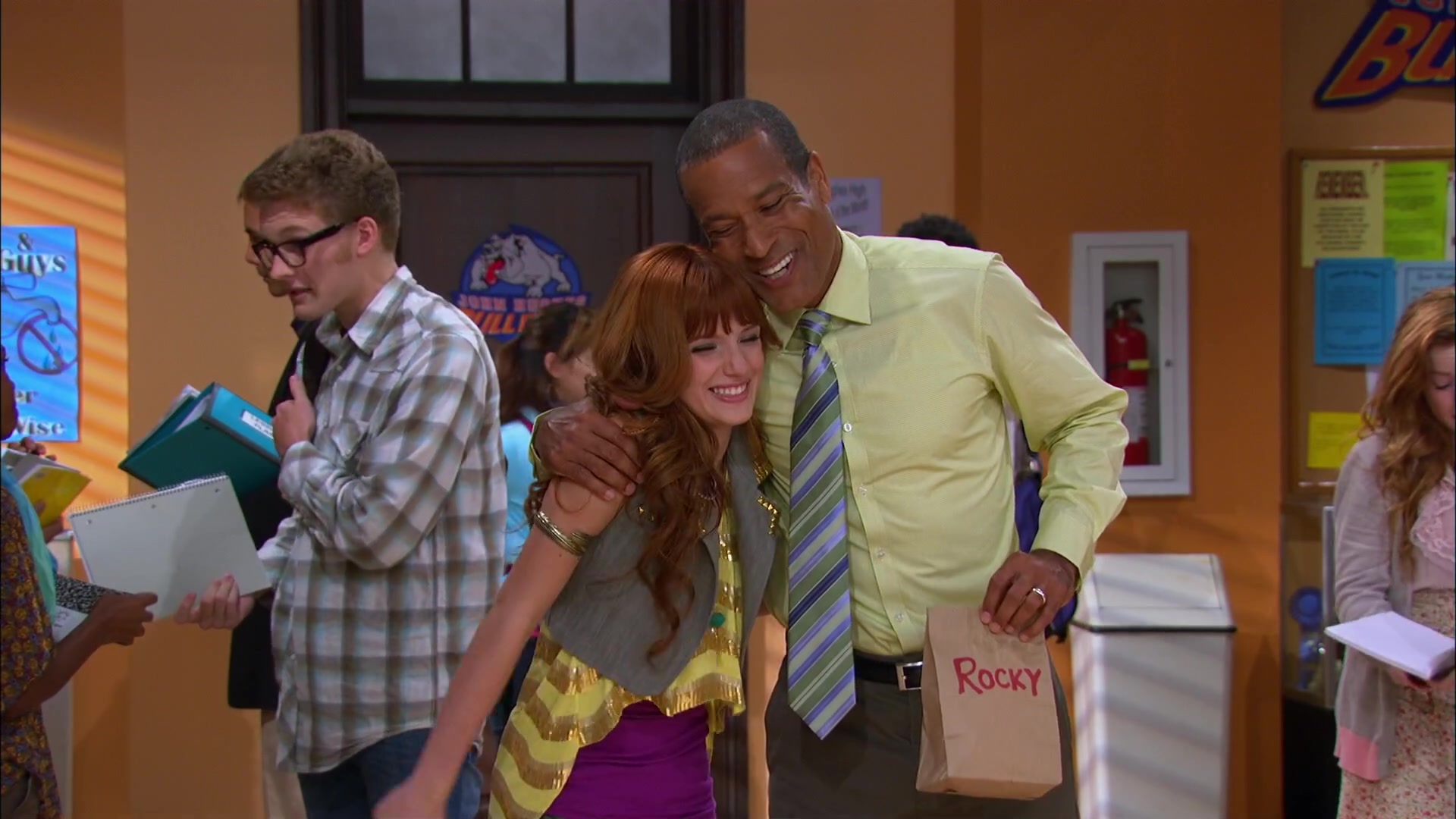 Shake_It_Up_S02E05_Doctor_It_Up_1080p_BTD_000070.jpg