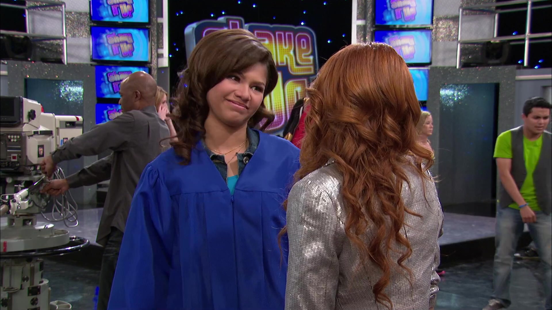 Shake_It_Up_S02E05_Doctor_It_Up_1080p_BTD_001257.jpg