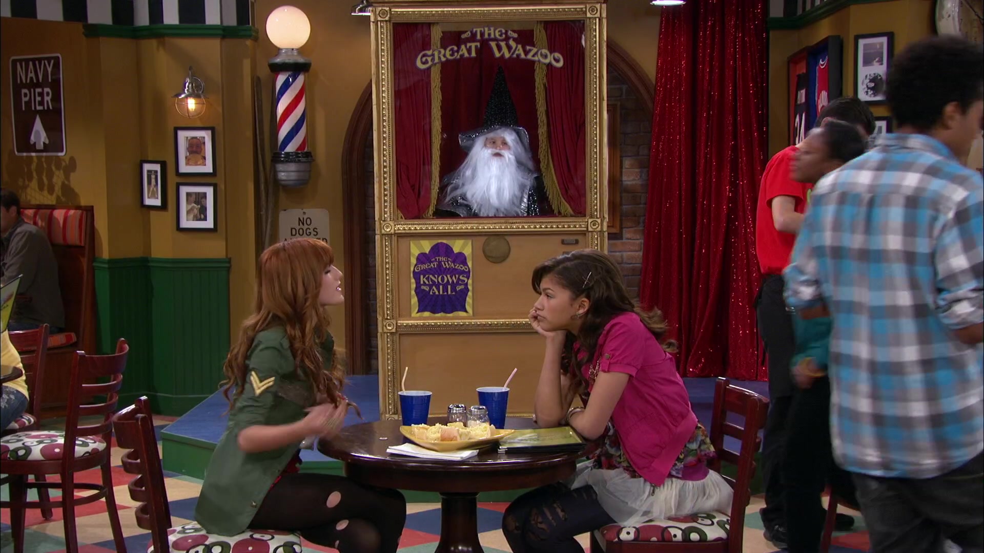 Shake_It_Up_S02E05_Doctor_It_Up_1080p_BTD_002010.jpg Shake_It_Up_S02E05_Doctor_It_Up_1080p_BTD_002010.jpg