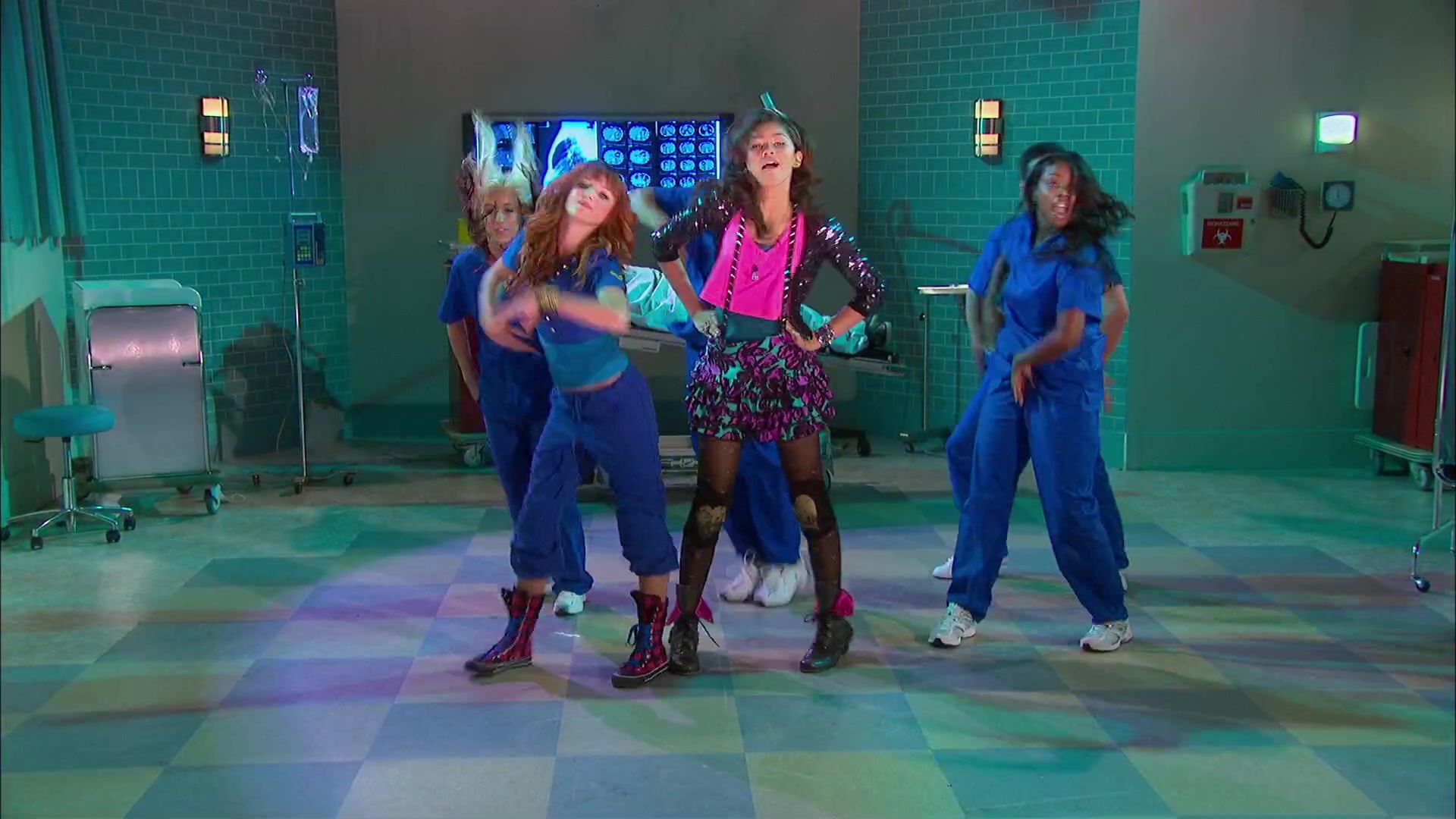 Shake_It_Up_S02E05_Doctor_It_Up_1080p_BTD_002404.jpg Shake_It_Up_S02E05_Doctor_It_Up_1080p_BTD_002404.jpg