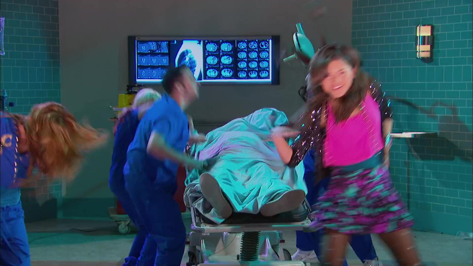 Shake_It_Up_S02E05_Doctor_It_Up_1080p_BTD_002423.jpg Shake_It_Up_S02E05_Doctor_It_Up_1080p_BTD_002423.jpg