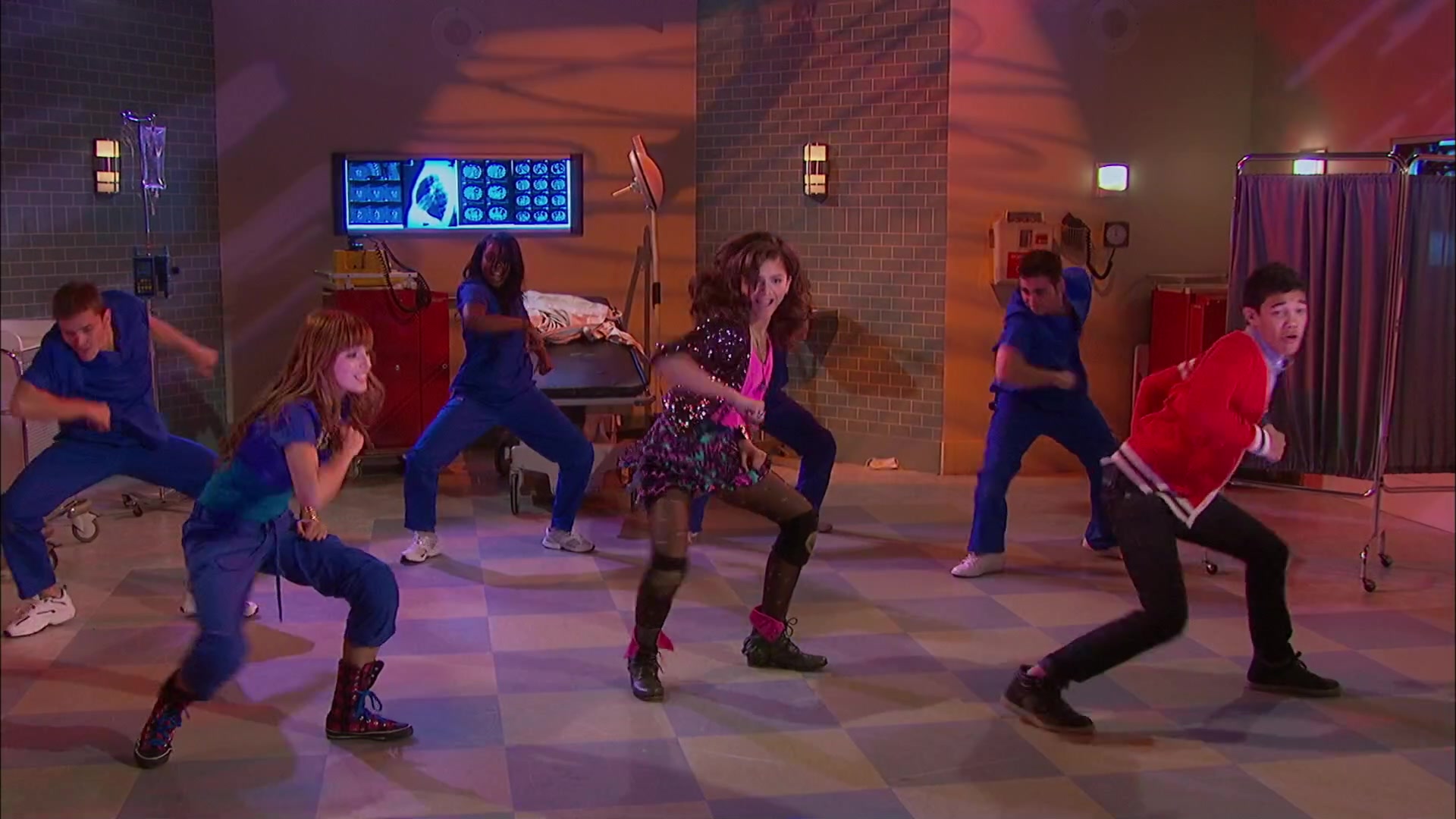 Shake_It_Up_S02E05_Doctor_It_Up_1080p_BTD_002502.jpg Shake_It_Up_S02E05_Doctor_It_Up_1080p_BTD_002502.jpg