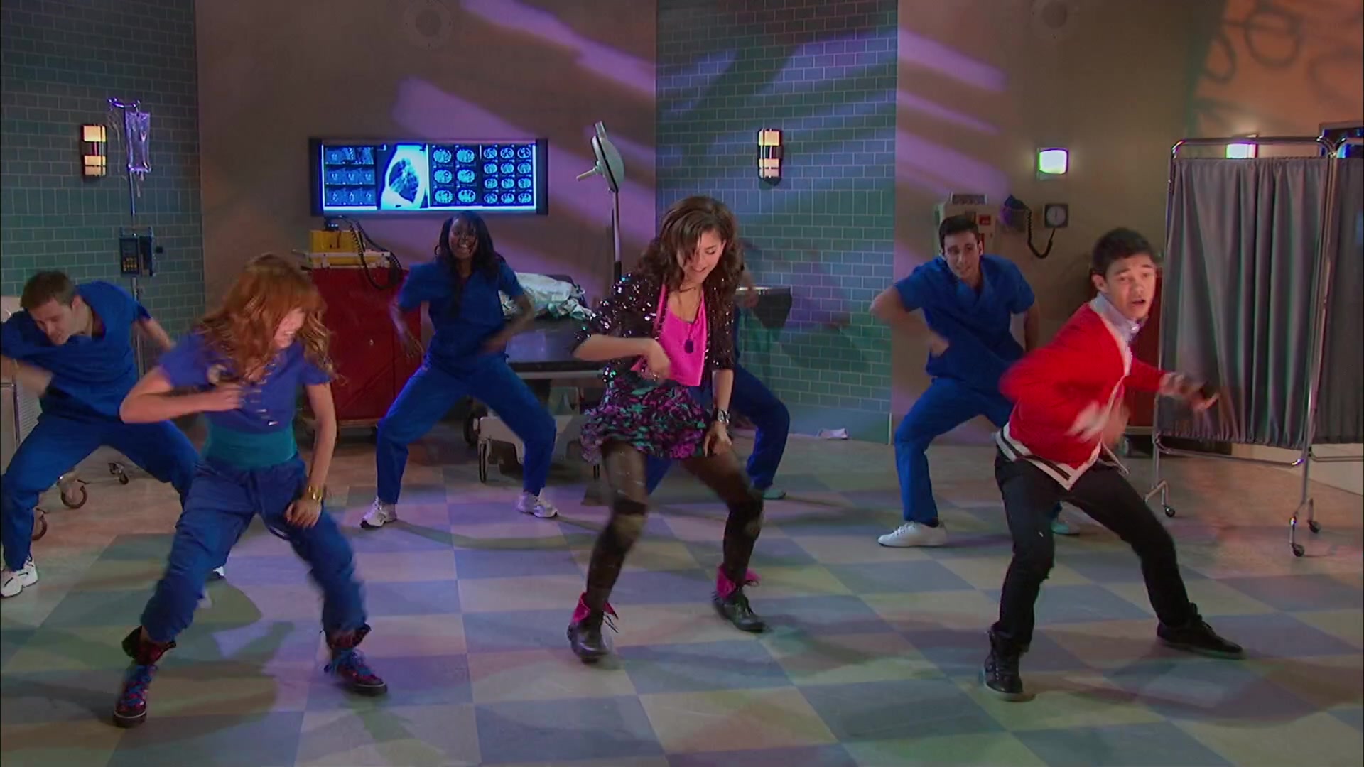 Shake_It_Up_S02E05_Doctor_It_Up_1080p_BTD_002503.jpg Shake_It_Up_S02E05_Doctor_It_Up_1080p_BTD_002503.jpg