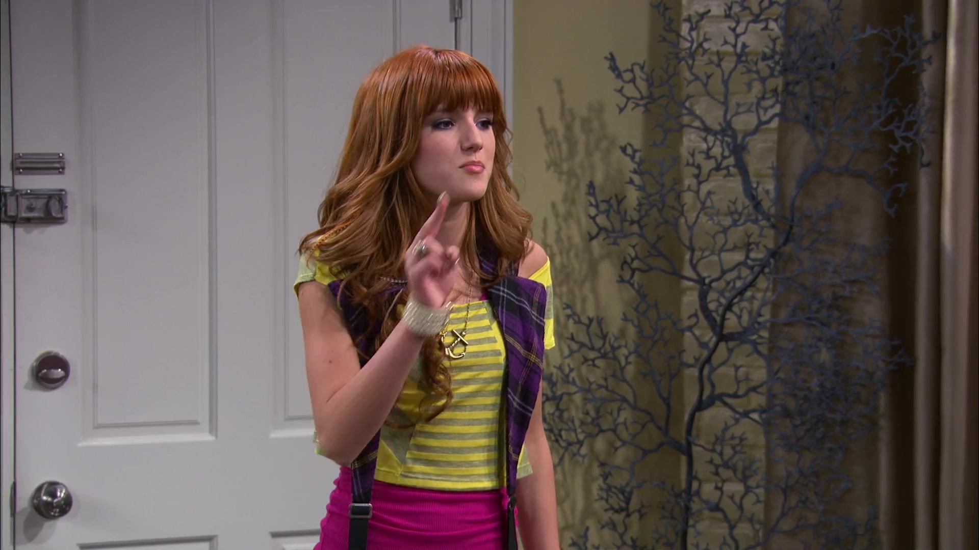 Shake_It_Up_S02E05_Doctor_It_Up_1080p_BTD_002847.jpg