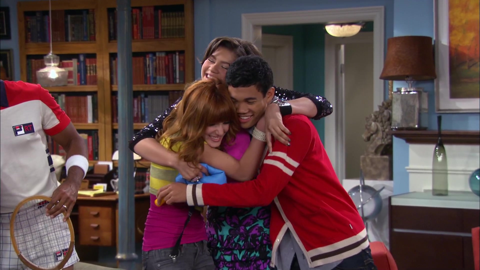 Shake_It_Up_S02E05_Doctor_It_Up_1080p_BTD_002929.jpg
