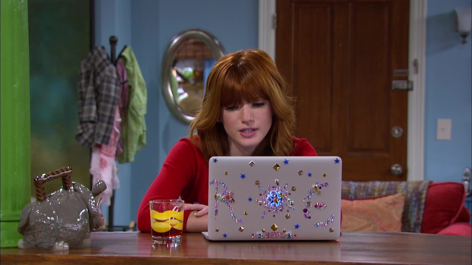 Shake_It_Up_S02E06_Review_It_Up_1080p_BTD_000125.jpg