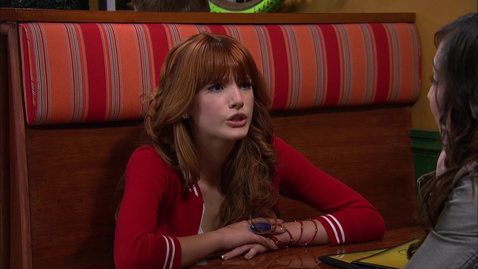 Shake_It_Up_S02E06_Review_It_Up_1080p_BTD_000797.jpg Shake_It_Up_S02E06_Review_It_Up_1080p_BTD_000797.jpg