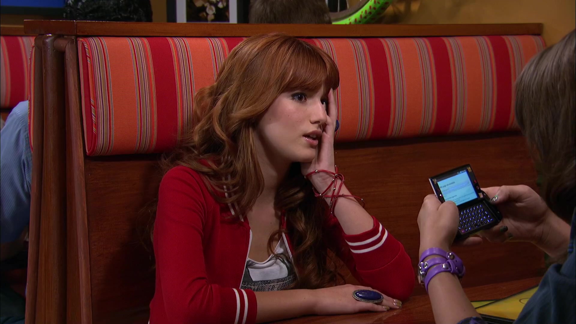 Shake_It_Up_S02E06_Review_It_Up_1080p_BTD_000901.jpg