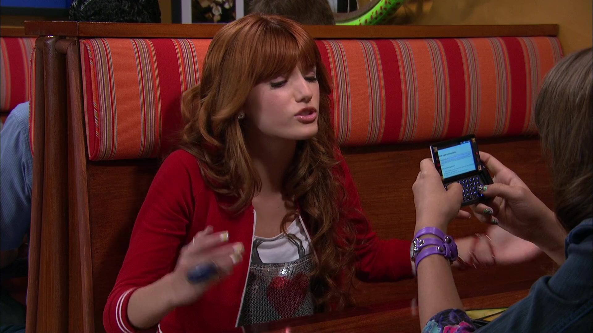 Shake_It_Up_S02E06_Review_It_Up_1080p_BTD_000907.jpg Shake_It_Up_S02E06_Review_It_Up_1080p_BTD_000907.jpg