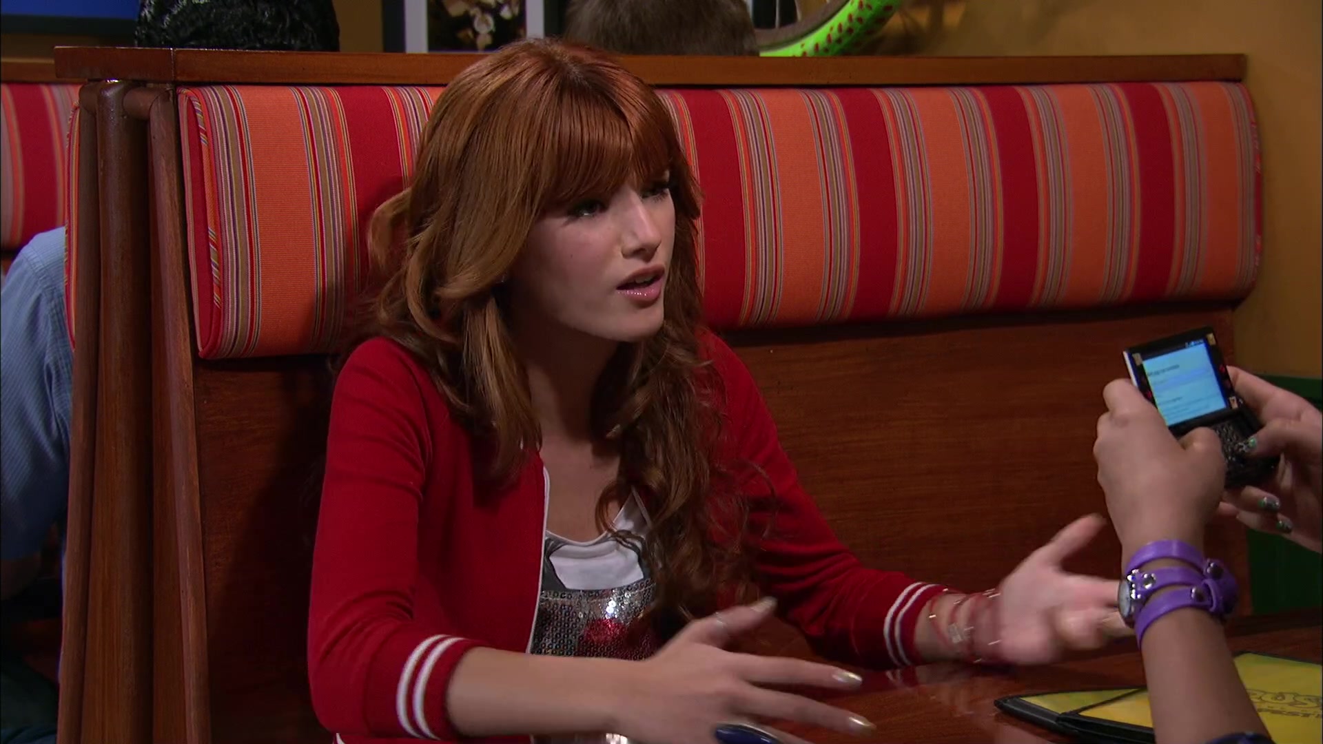Shake_It_Up_S02E06_Review_It_Up_1080p_BTD_000909.jpg Shake_It_Up_S02E06_Review_It_Up_1080p_BTD_000909.jpg