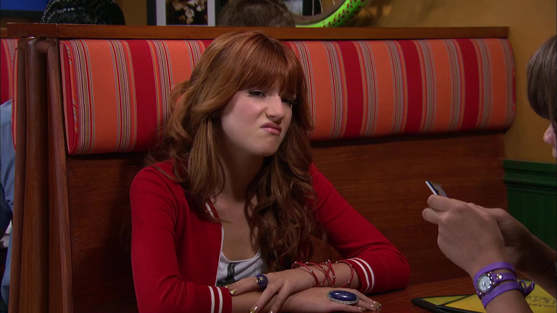 Shake_It_Up_S02E06_Review_It_Up_1080p_BTD_000939.jpg