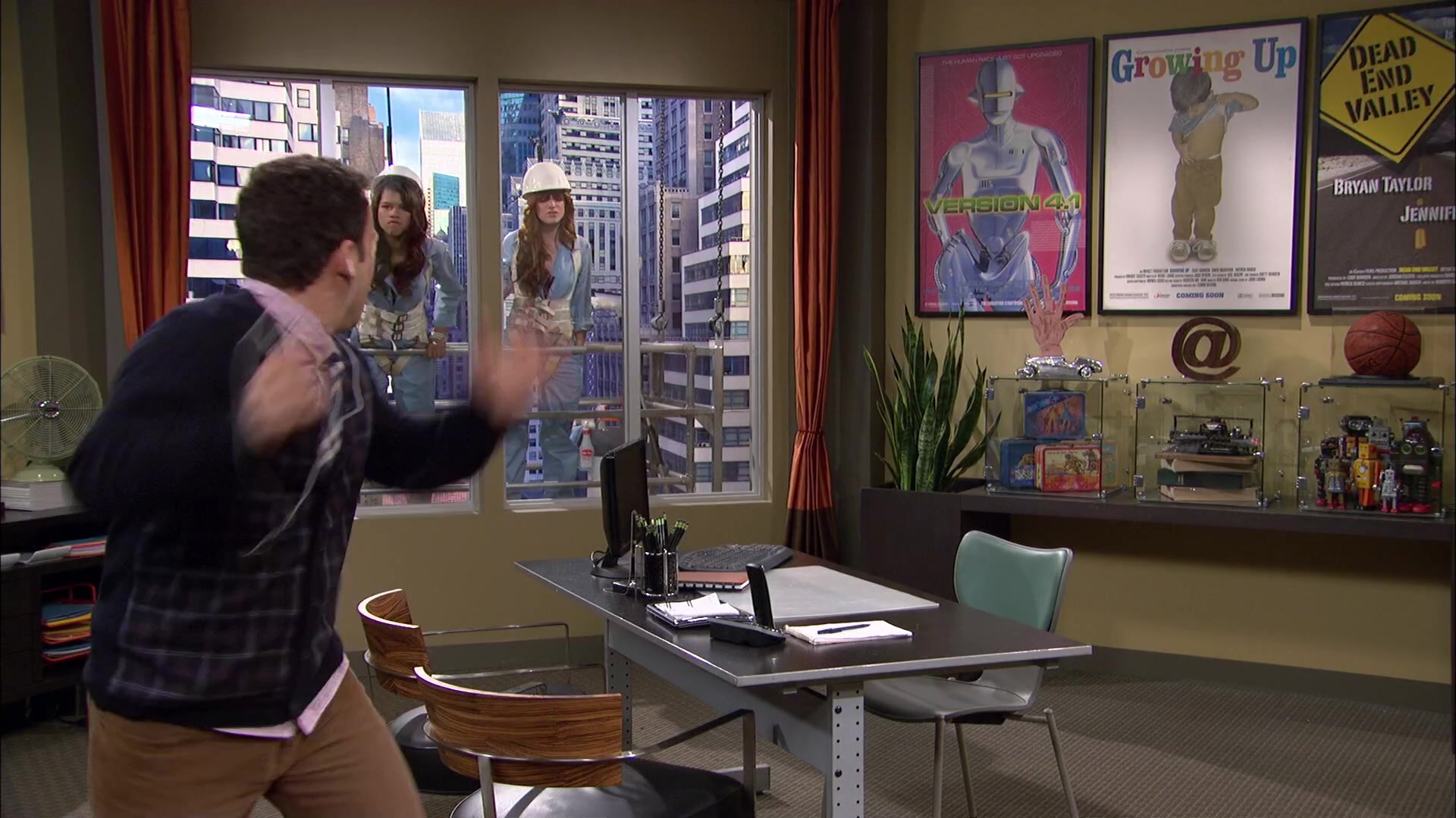 Shake_It_Up_S02E06_Review_It_Up_1080p_BTD_001012.jpg Shake_It_Up_S02E06_Review_It_Up_1080p_BTD_001012.jpg