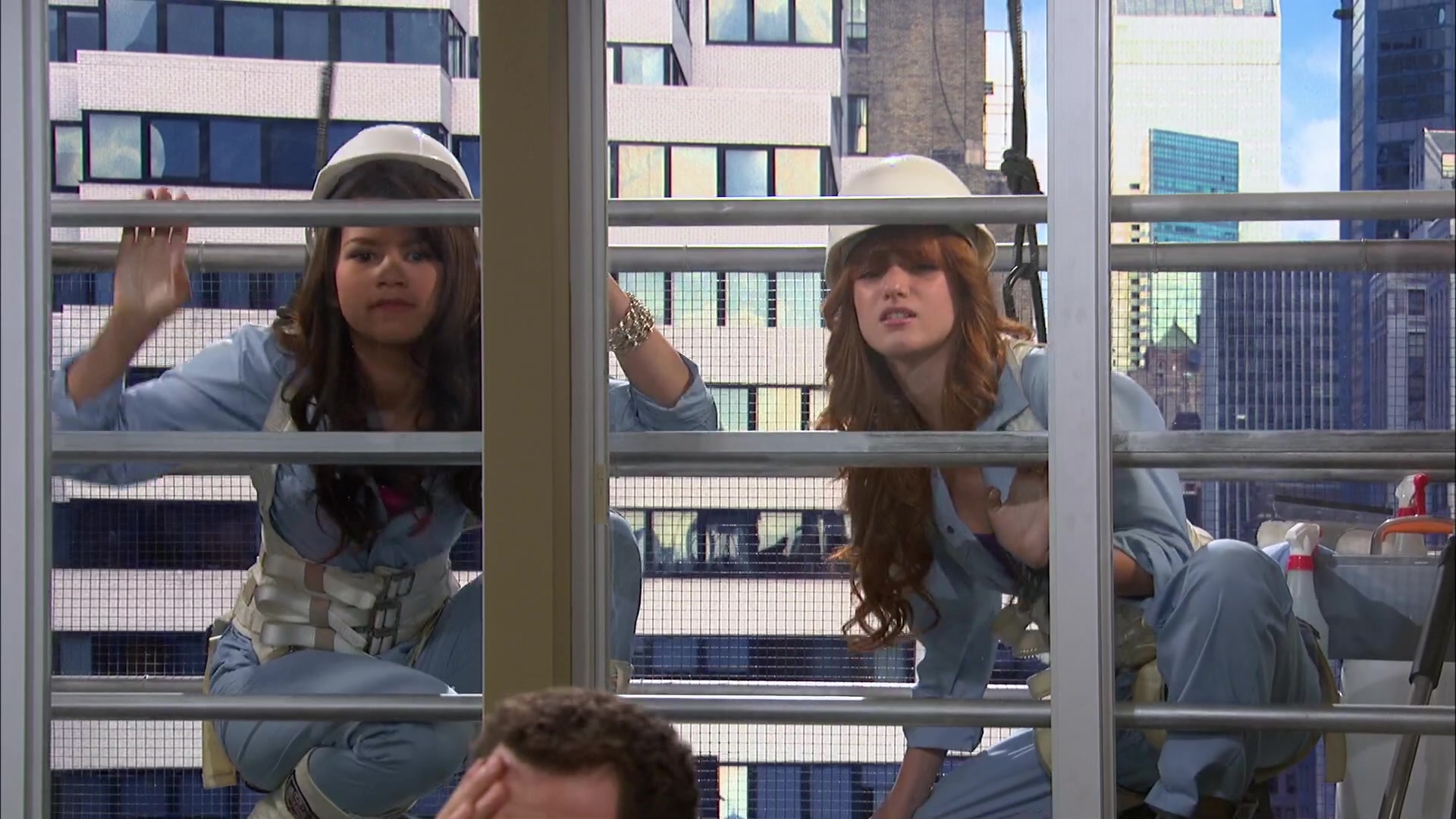 Shake_It_Up_S02E06_Review_It_Up_1080p_BTD_001151.jpg
