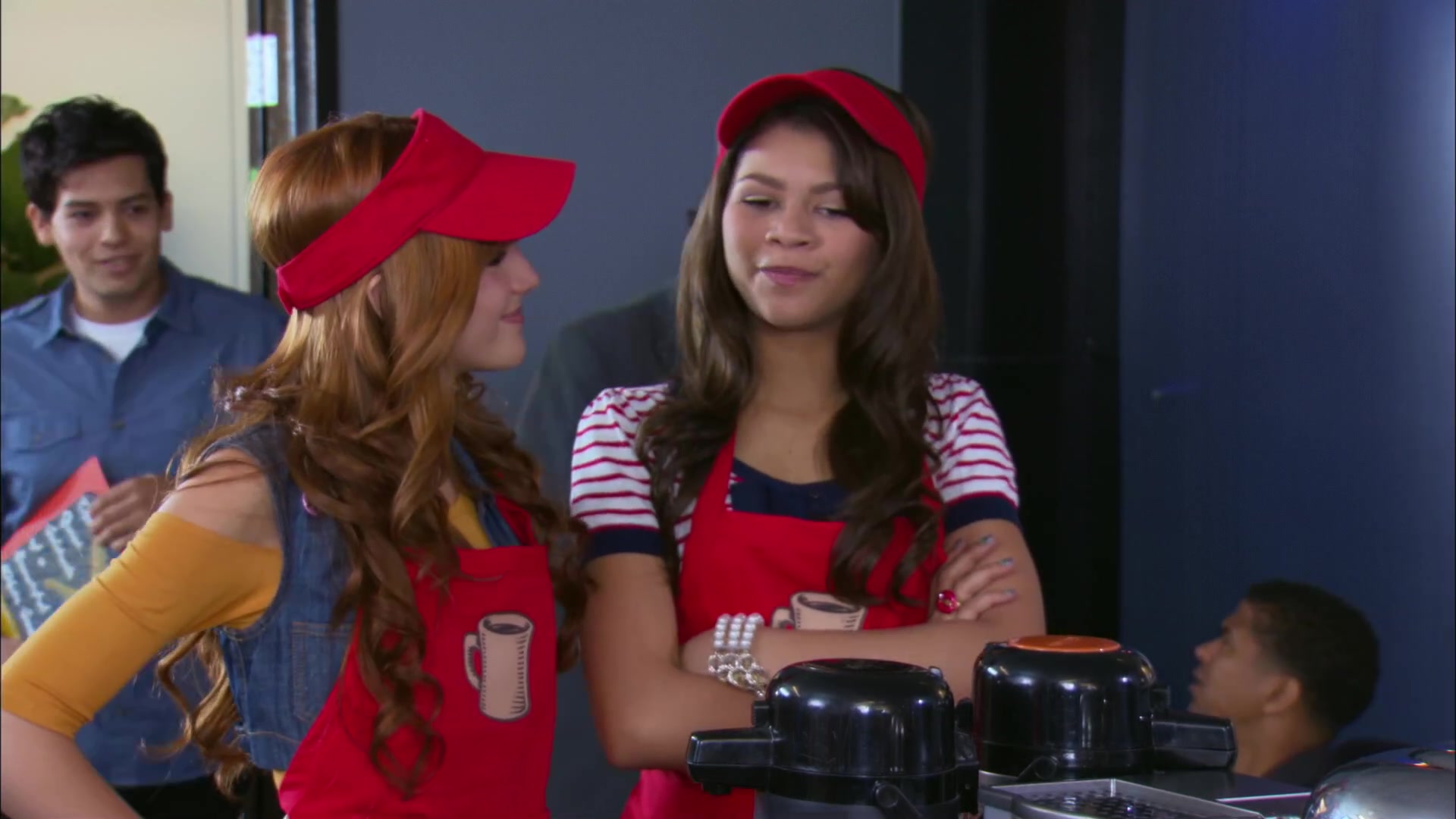 Shake_It_Up_S02E06_Review_It_Up_1080p_BTD_001479.jpg