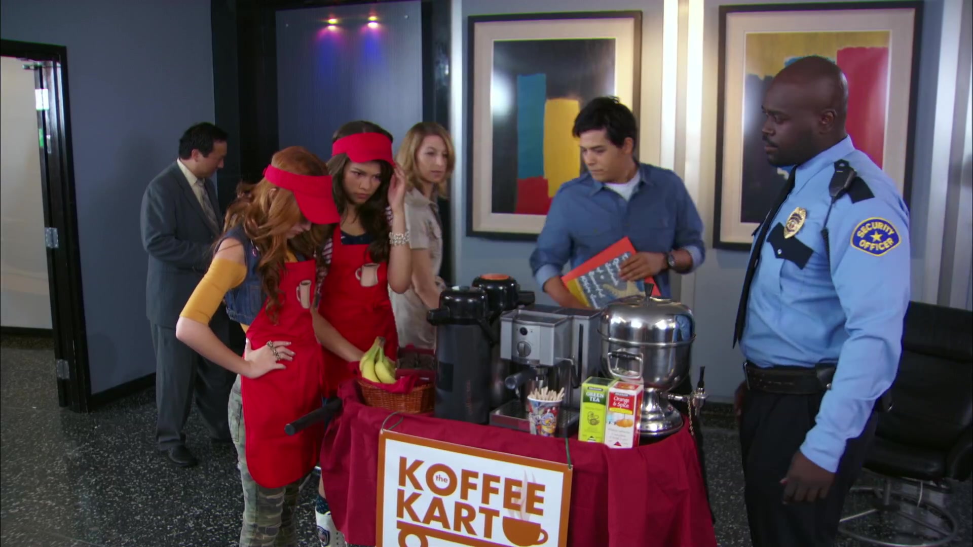 Shake_It_Up_S02E06_Review_It_Up_1080p_BTD_001488.jpg