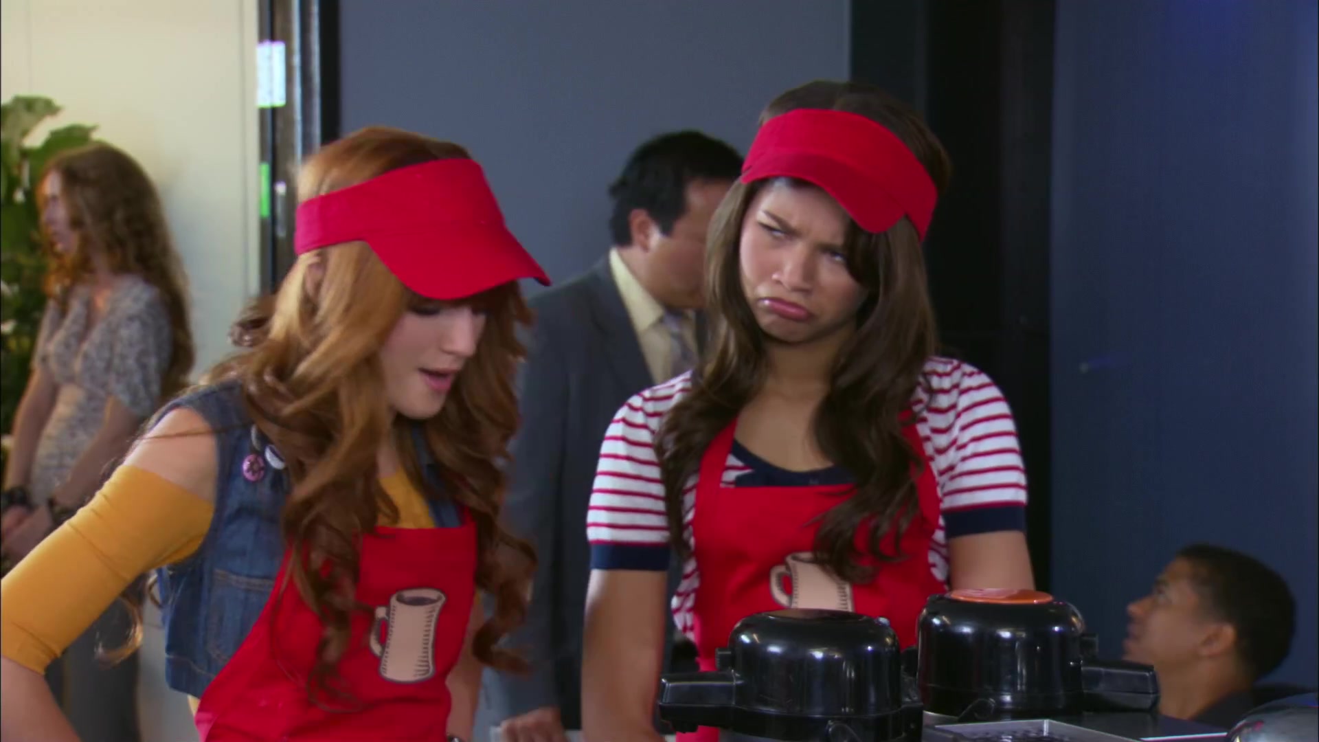 Shake_It_Up_S02E06_Review_It_Up_1080p_BTD_001510.jpg