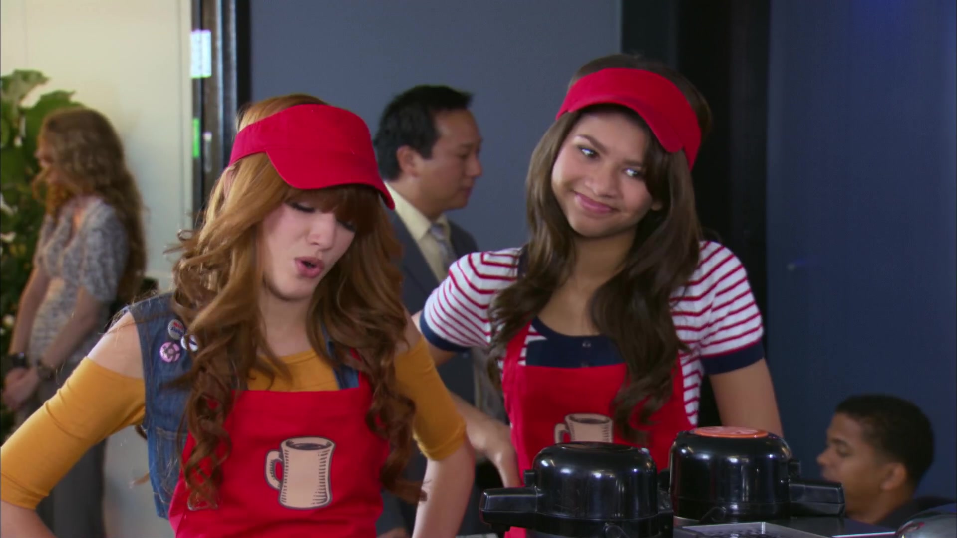 Shake_It_Up_S02E06_Review_It_Up_1080p_BTD_001516.jpg