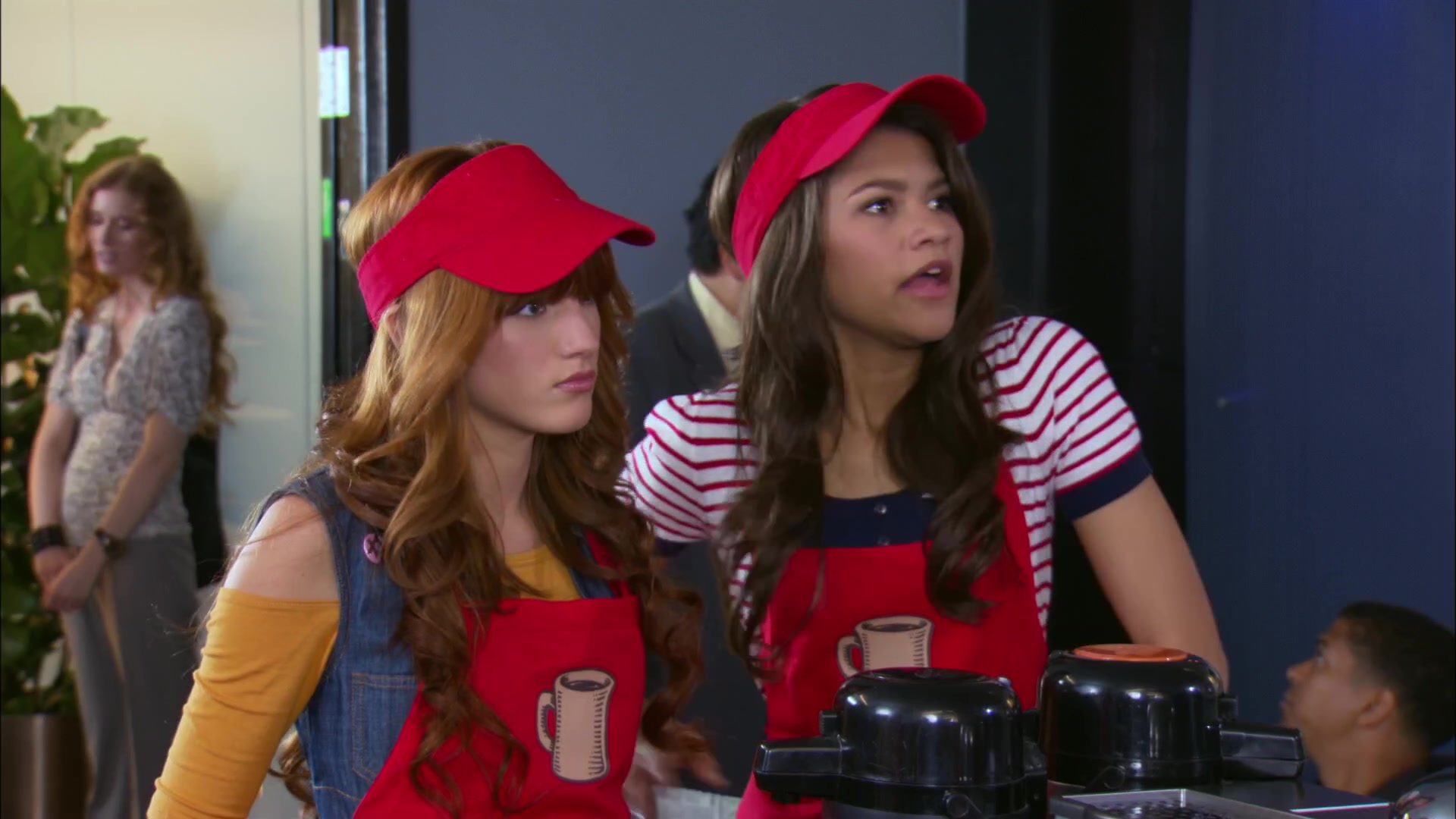 Shake_It_Up_S02E06_Review_It_Up_1080p_BTD_001532.jpg