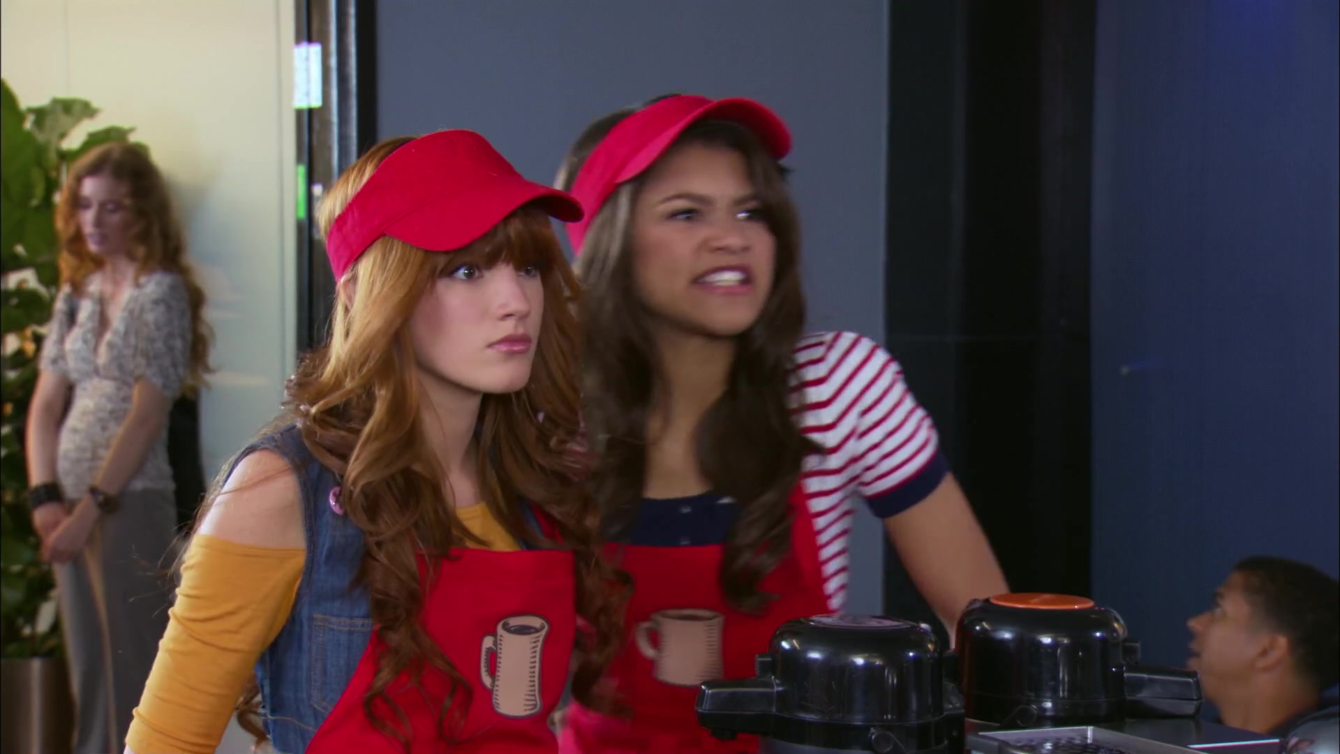 Shake_It_Up_S02E06_Review_It_Up_1080p_BTD_001533.jpg Shake_It_Up_S02E06_Review_It_Up_1080p_BTD_001533.jpg