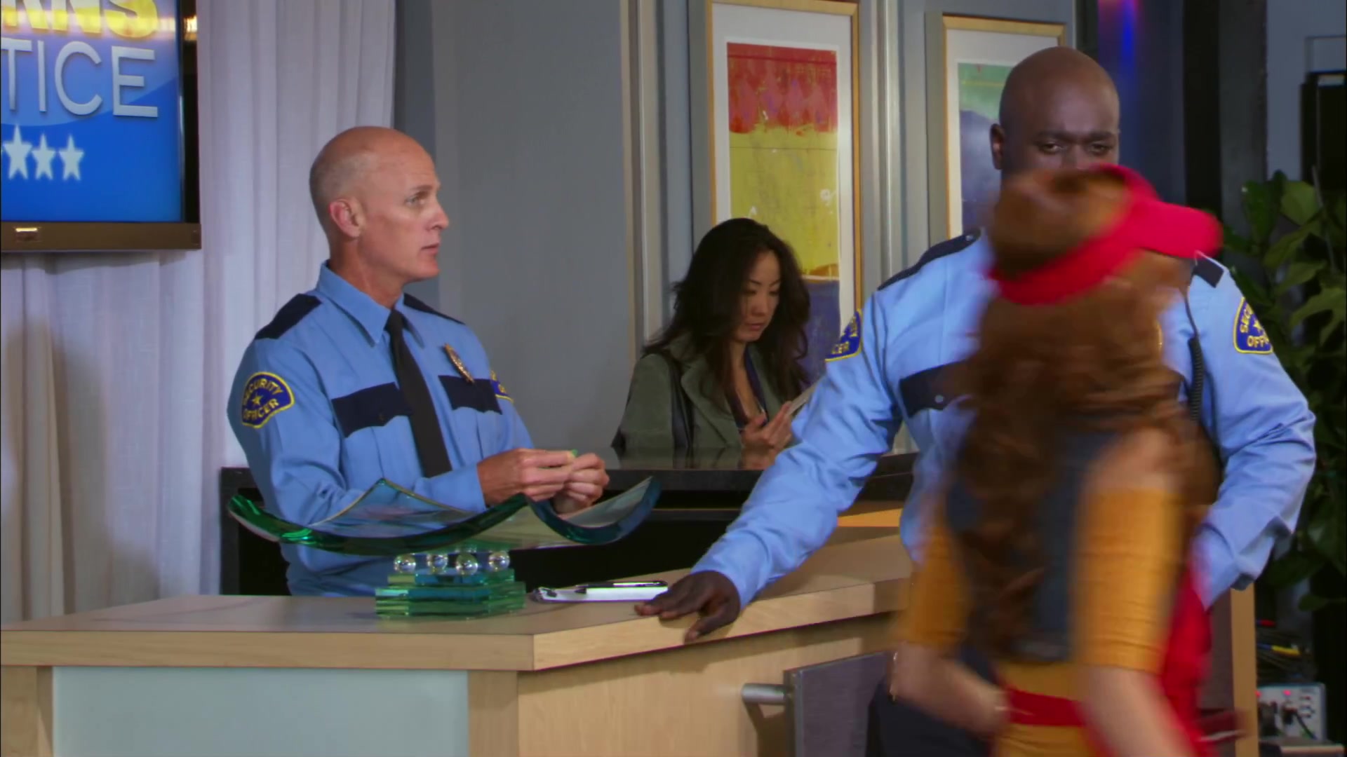 Shake_It_Up_S02E06_Review_It_Up_1080p_BTD_001548.jpg