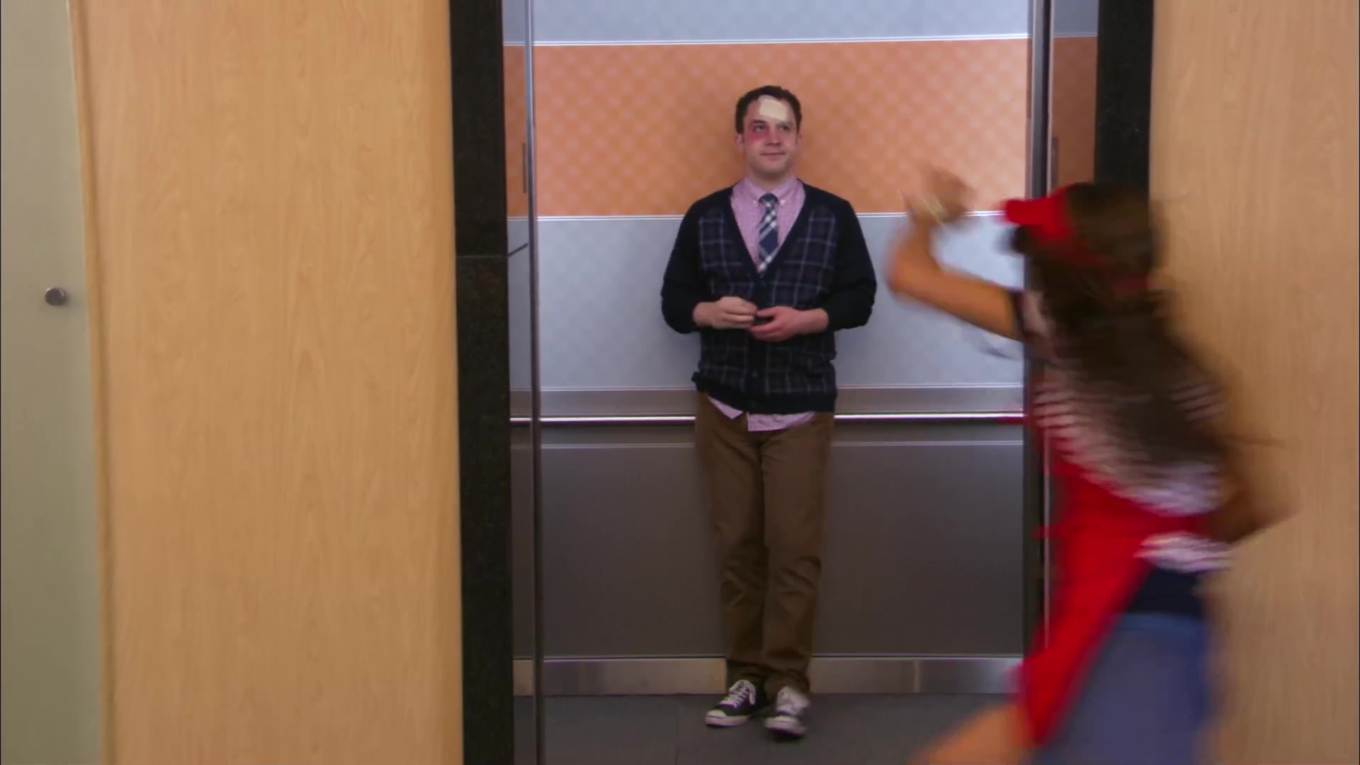 Shake_It_Up_S02E06_Review_It_Up_1080p_BTD_001552.jpg Shake_It_Up_S02E06_Review_It_Up_1080p_BTD_001552.jpg