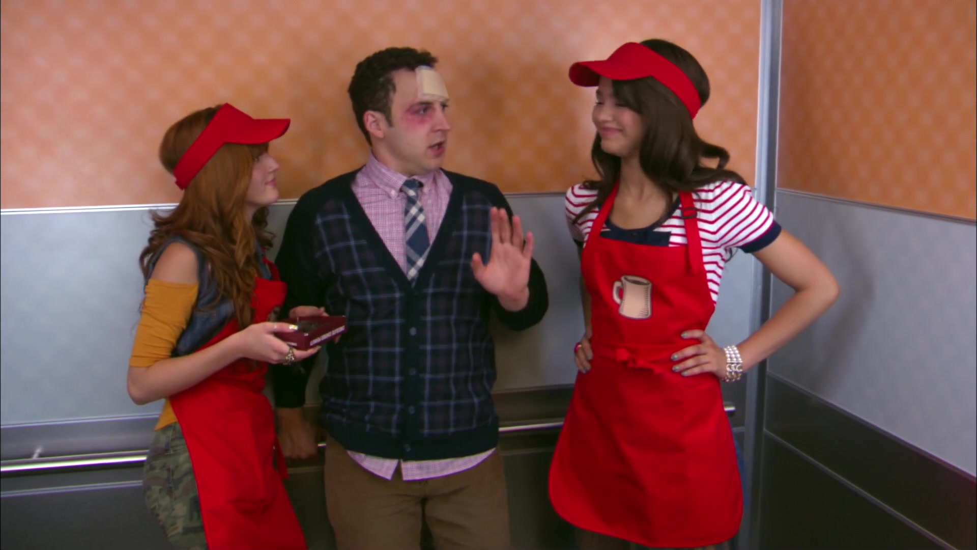 Shake_It_Up_S02E06_Review_It_Up_1080p_BTD_001565.jpg Shake_It_Up_S02E06_Review_It_Up_1080p_BTD_001565.jpg