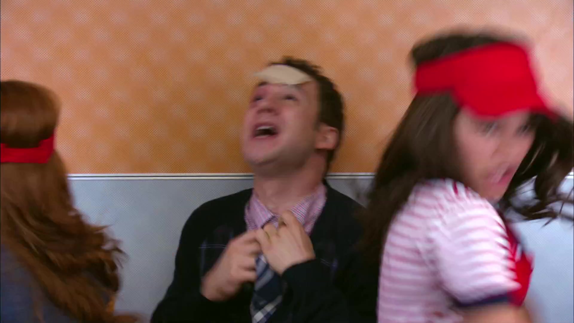 Shake_It_Up_S02E06_Review_It_Up_1080p_BTD_001692.jpg Shake_It_Up_S02E06_Review_It_Up_1080p_BTD_001692.jpg