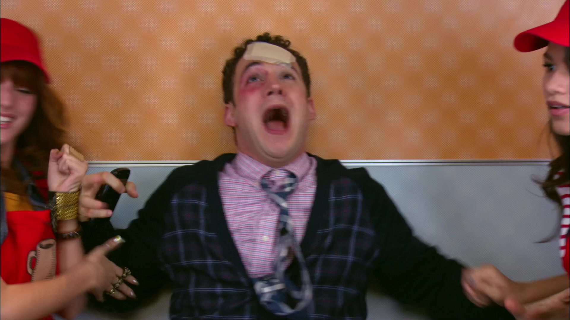 Shake_It_Up_S02E06_Review_It_Up_1080p_BTD_001708.jpg