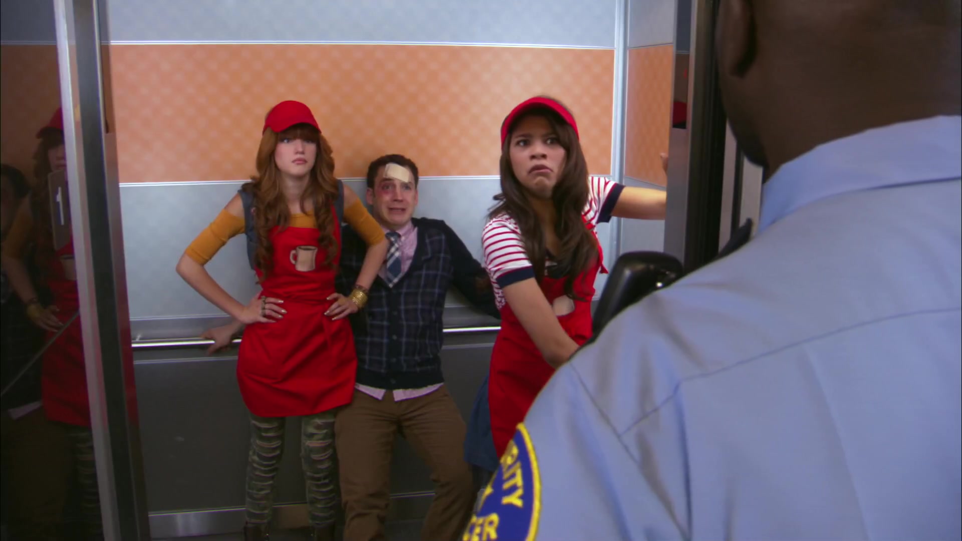 Shake_It_Up_S02E06_Review_It_Up_1080p_BTD_001754.jpg Shake_It_Up_S02E06_Review_It_Up_1080p_BTD_001754.jpg
