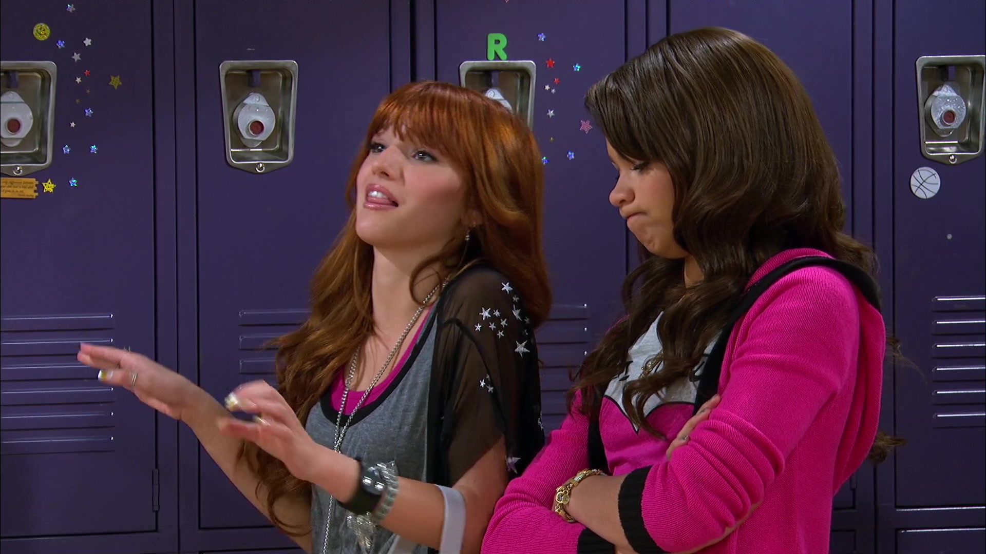 Shake_It_Up_S02E06_Review_It_Up_1080p_BTD_001826.jpg
