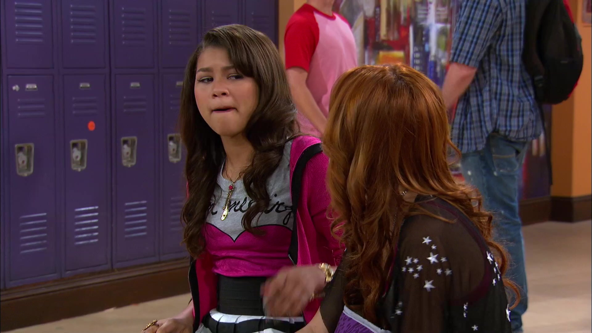 Shake_It_Up_S02E06_Review_It_Up_1080p_BTD_002047.jpg