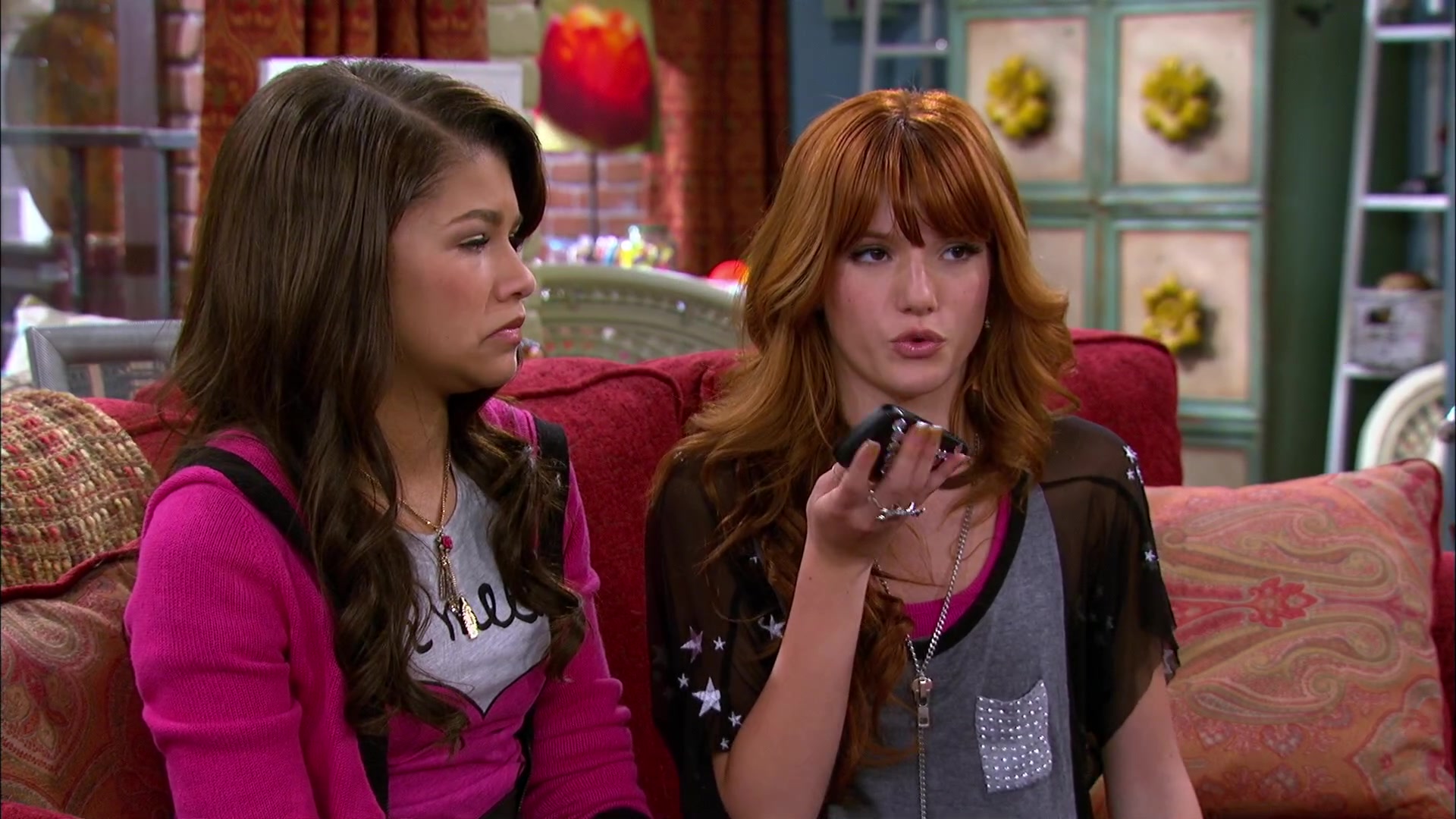 Shake_It_Up_S02E06_Review_It_Up_1080p_BTD_002149.jpg