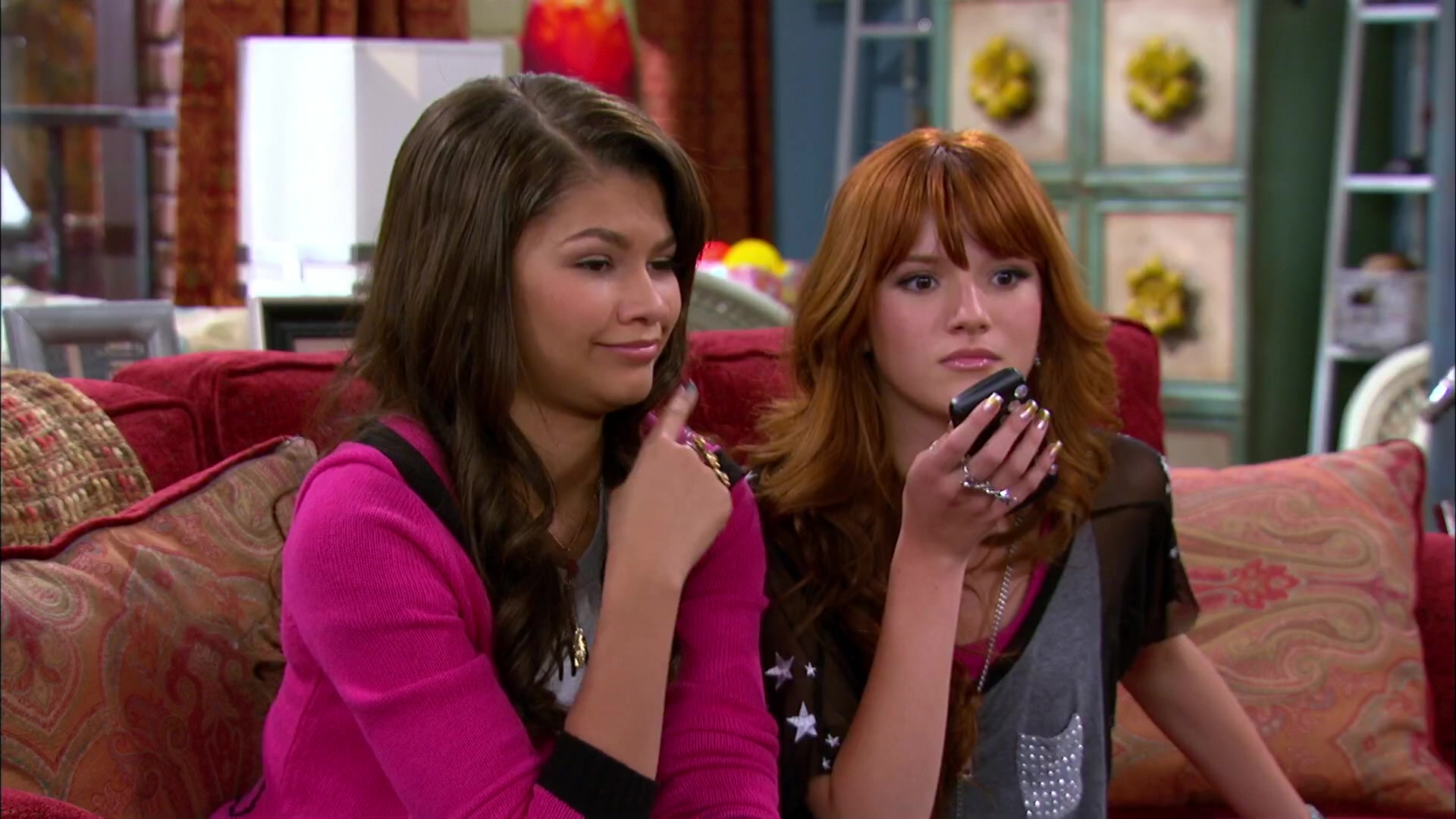 Shake_It_Up_S02E06_Review_It_Up_1080p_BTD_002226.jpg