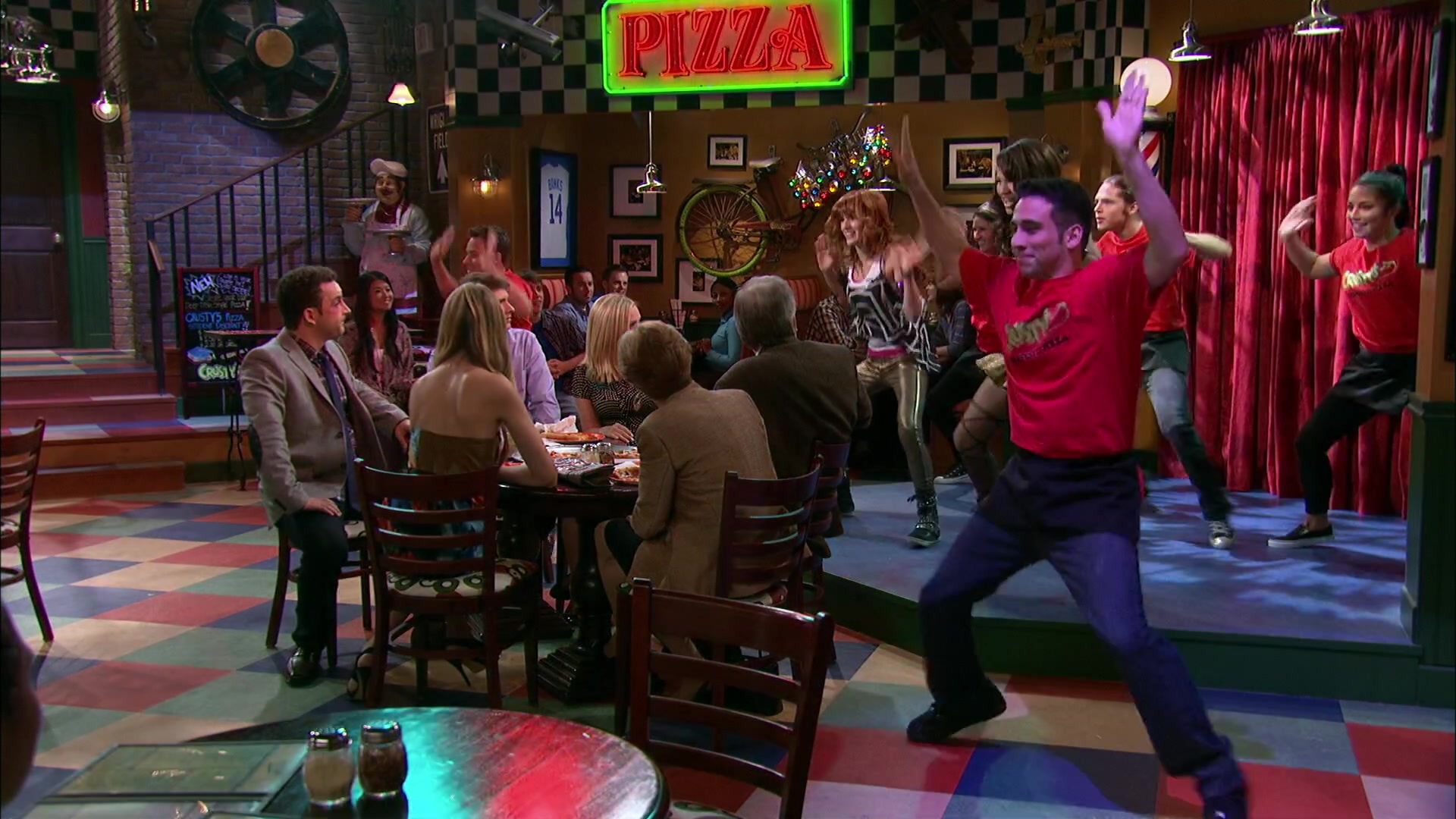 Shake_It_Up_S02E06_Review_It_Up_1080p_BTD_002651.jpg