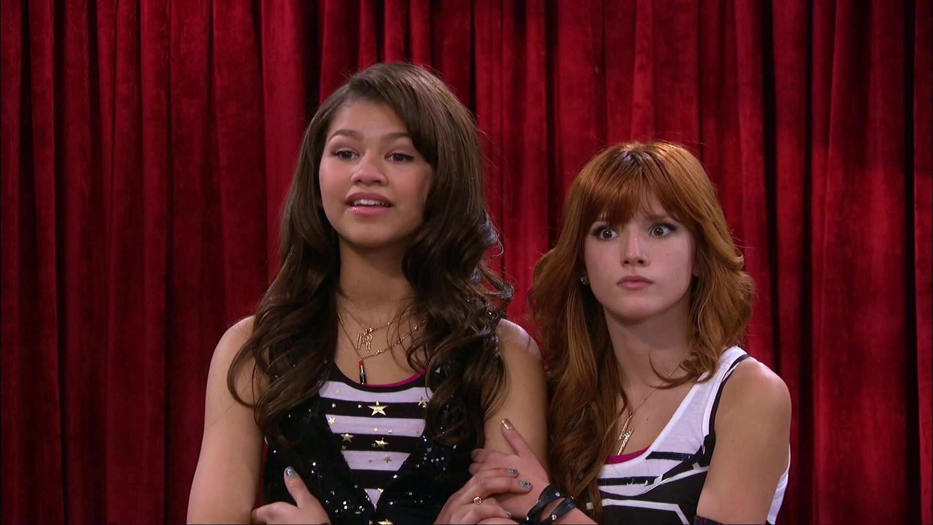 Shake_It_Up_S02E06_Review_It_Up_1080p_BTD_002803.jpg