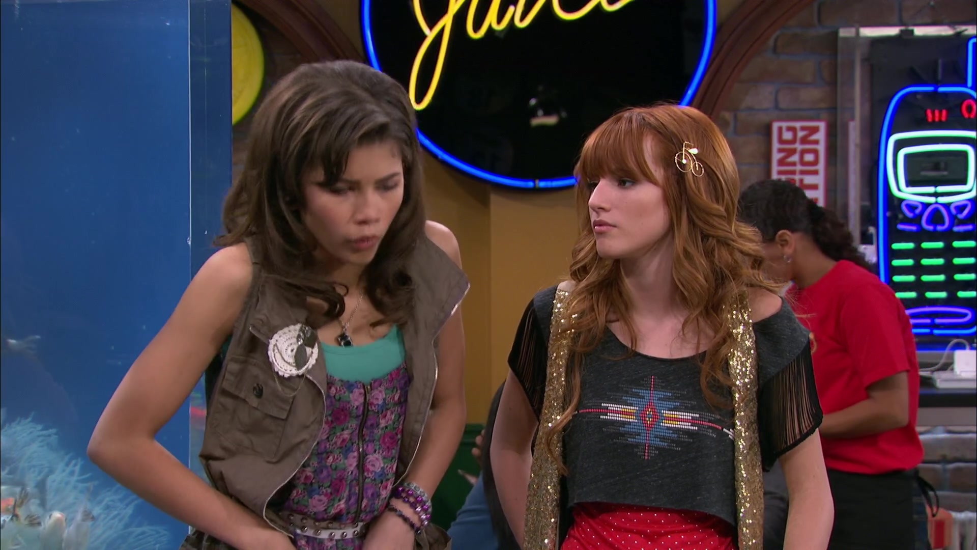 Shake_It_Up_S02E07_Double_Pegasus_It_Up_1080p_BTD_000055.jpg