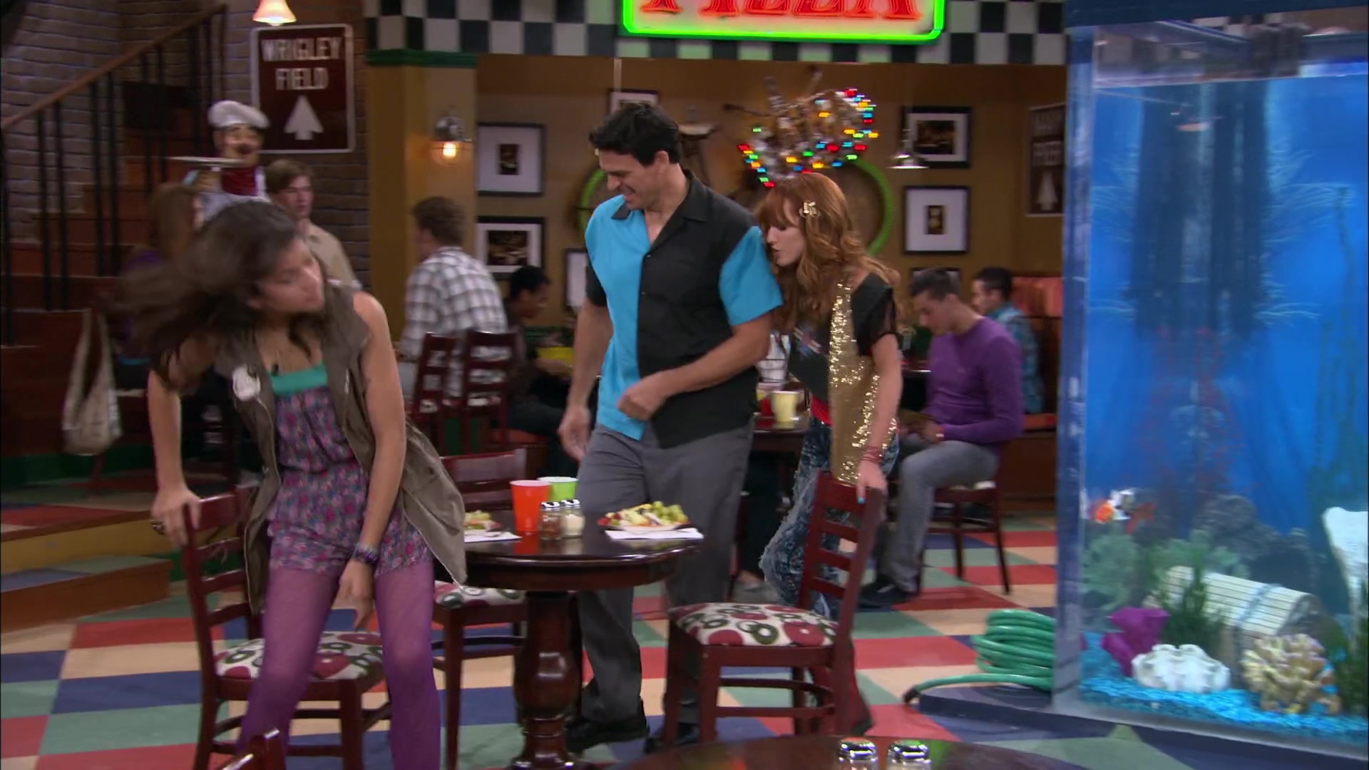 Shake_It_Up_S02E07_Double_Pegasus_It_Up_1080p_BTD_000097.jpg Shake_It_Up_S02E07_Double_Pegasus_It_Up_1080p_BTD_000097.jpg