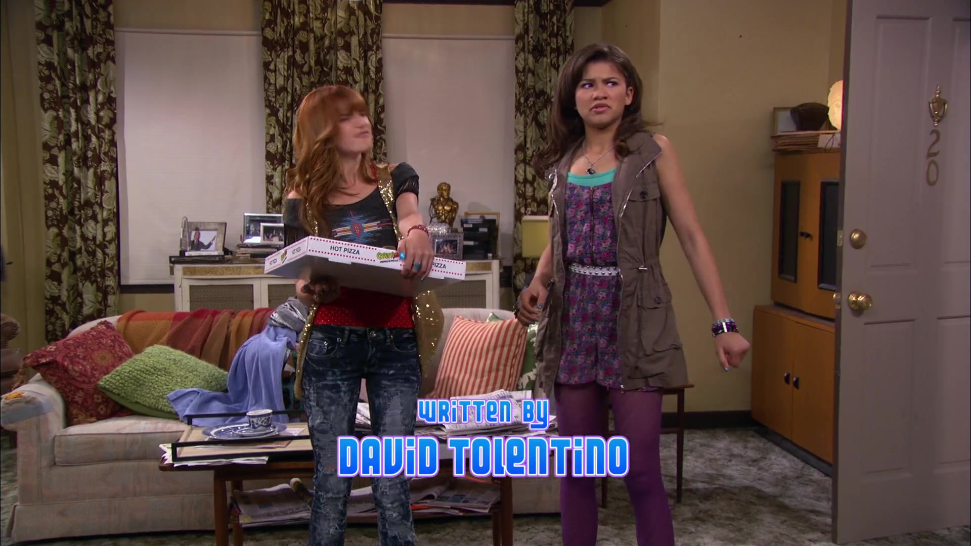 Shake_It_Up_S02E07_Double_Pegasus_It_Up_1080p_BTD_000511.jpg