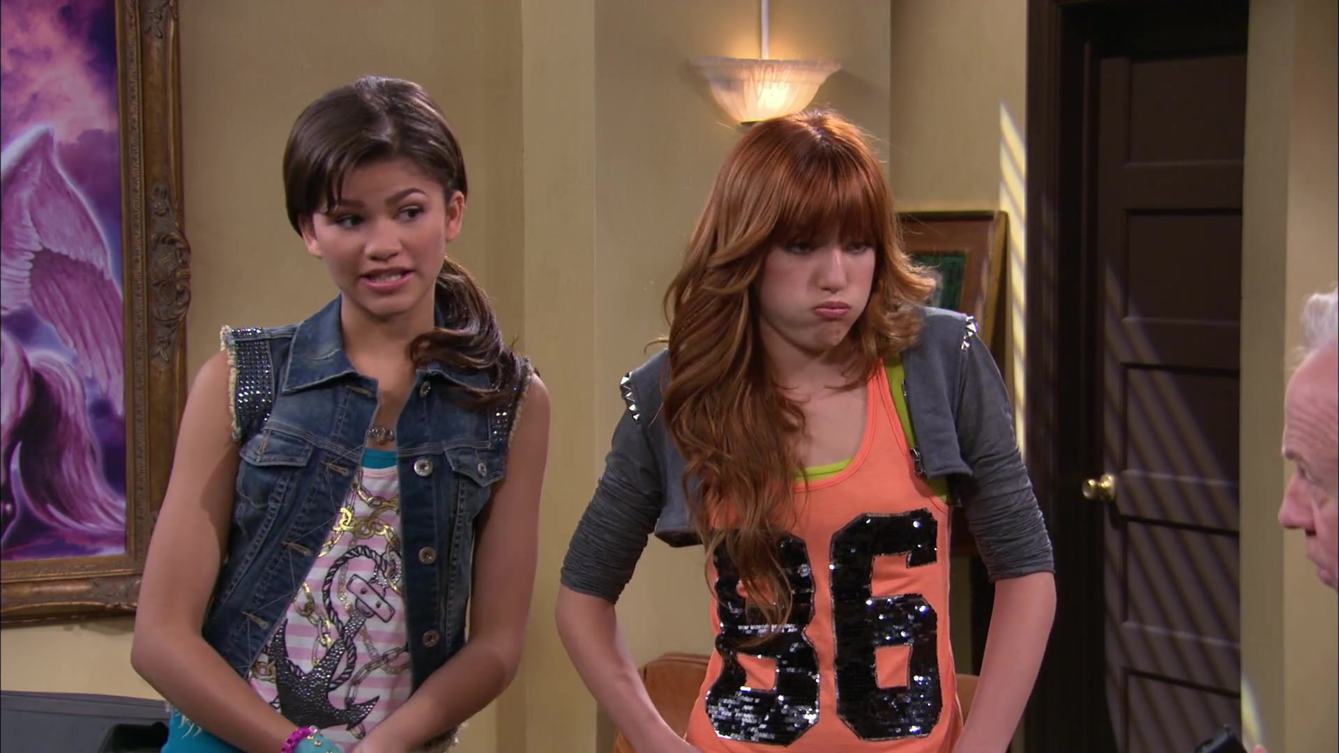 Shake_It_Up_S02E07_Double_Pegasus_It_Up_1080p_BTD_001212.jpg Shake_It_Up_S02E07_Double_Pegasus_It_Up_1080p_BTD_001212.jpg