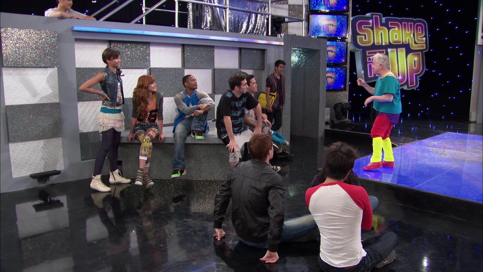 Shake_It_Up_S02E07_Double_Pegasus_It_Up_1080p_BTD_001284.jpg