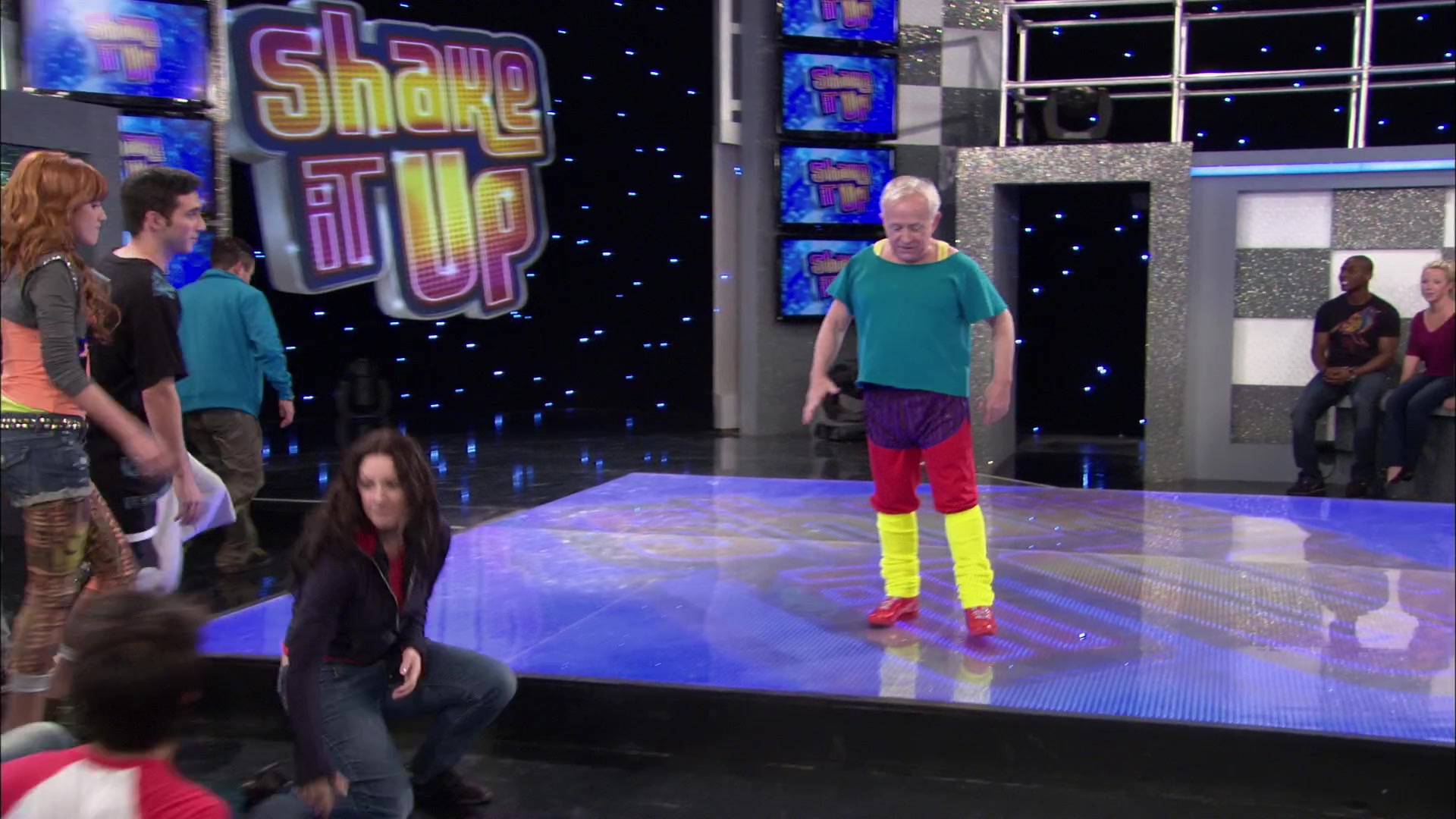 Shake_It_Up_S02E07_Double_Pegasus_It_Up_1080p_BTD_001407.jpg Shake_It_Up_S02E07_Double_Pegasus_It_Up_1080p_BTD_001407.jpg