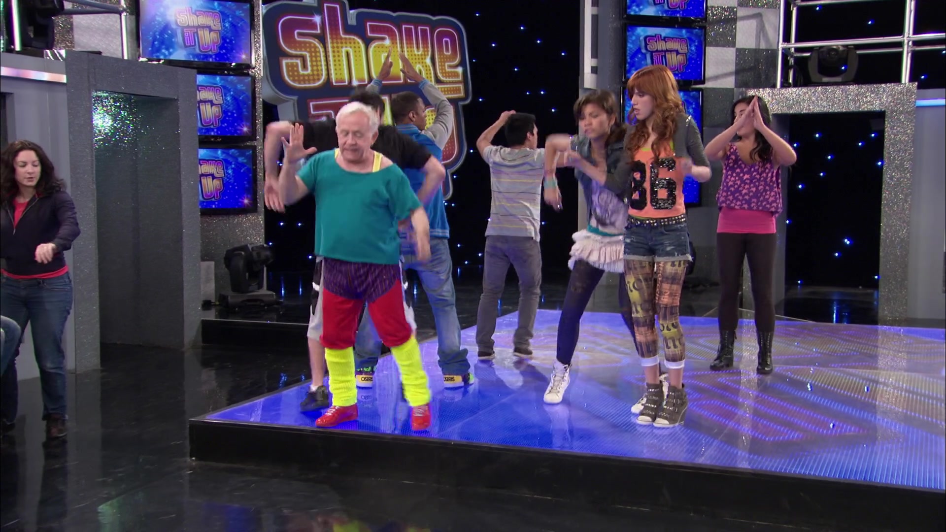 Shake_It_Up_S02E07_Double_Pegasus_It_Up_1080p_BTD_001456.jpg Shake_It_Up_S02E07_Double_Pegasus_It_Up_1080p_BTD_001456.jpg