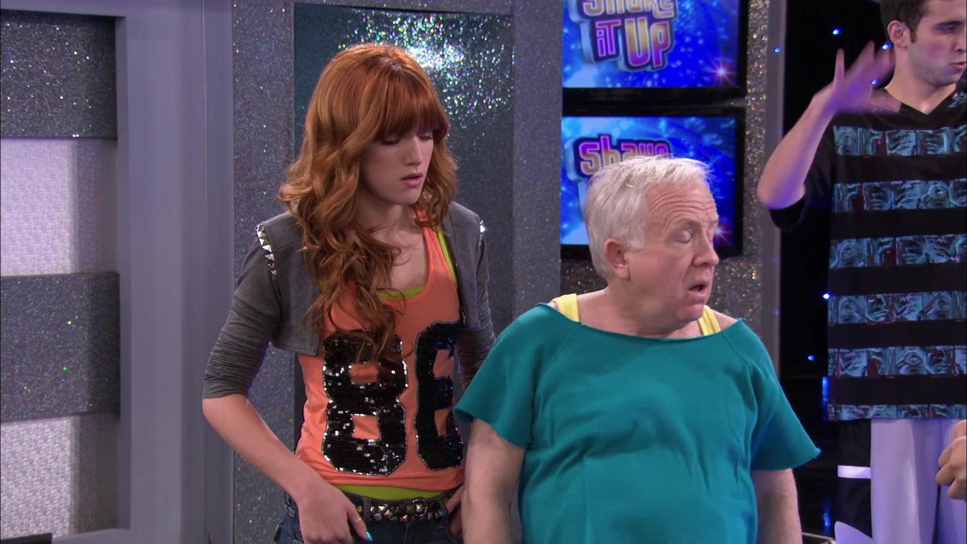 Shake_It_Up_S02E07_Double_Pegasus_It_Up_1080p_BTD_001496.jpg