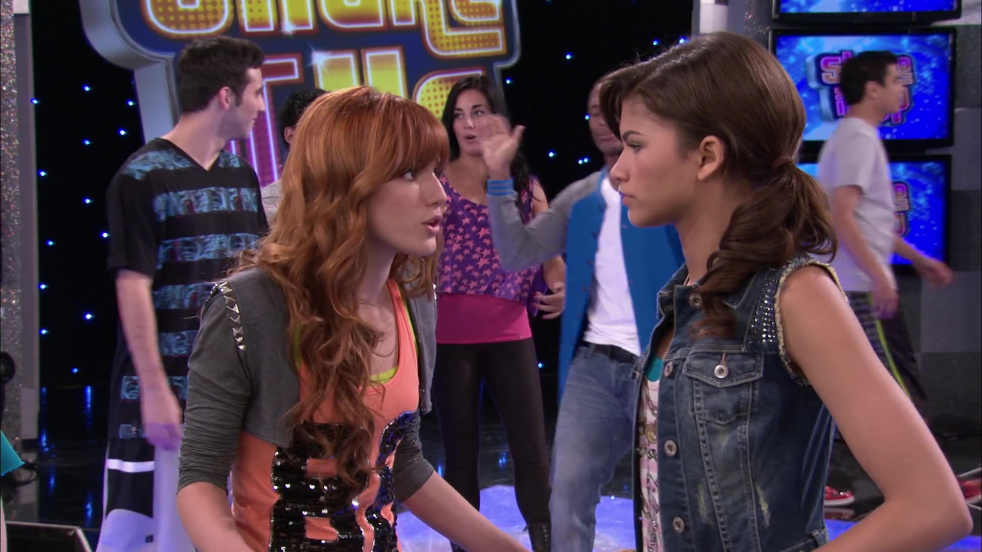 Shake_It_Up_S02E07_Double_Pegasus_It_Up_1080p_BTD_001514.jpg