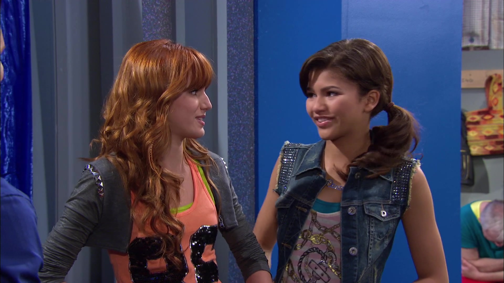 Shake_It_Up_S02E07_Double_Pegasus_It_Up_1080p_BTD_001736.jpg Shake_It_Up_S02E07_Double_Pegasus_It_Up_1080p_BTD_001736.jpg