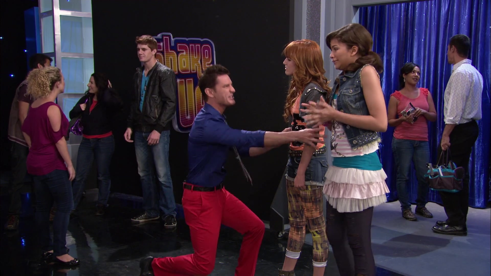Shake_It_Up_S02E07_Double_Pegasus_It_Up_1080p_BTD_001786.jpg